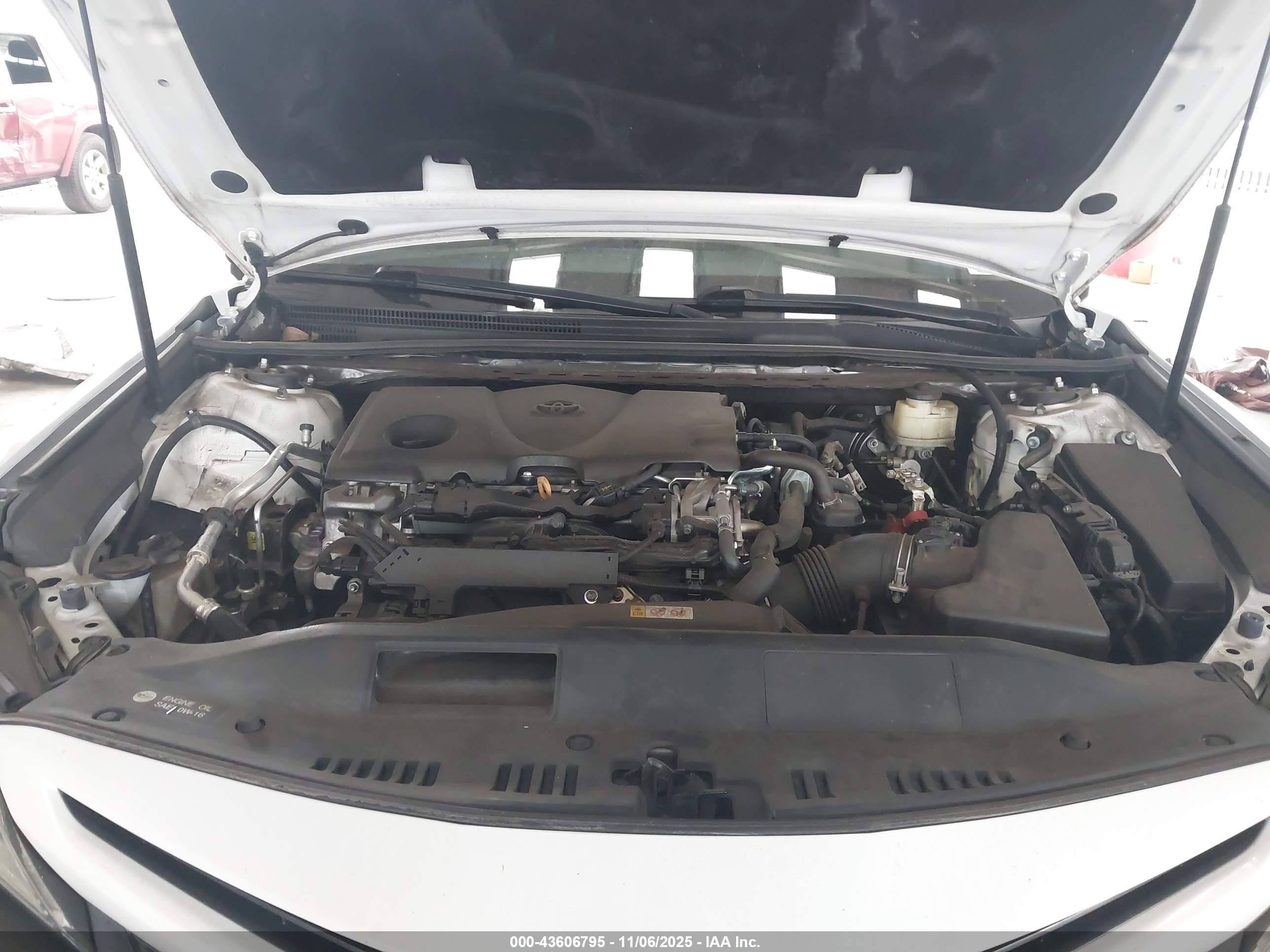 TOYOTA CAMRY image 10