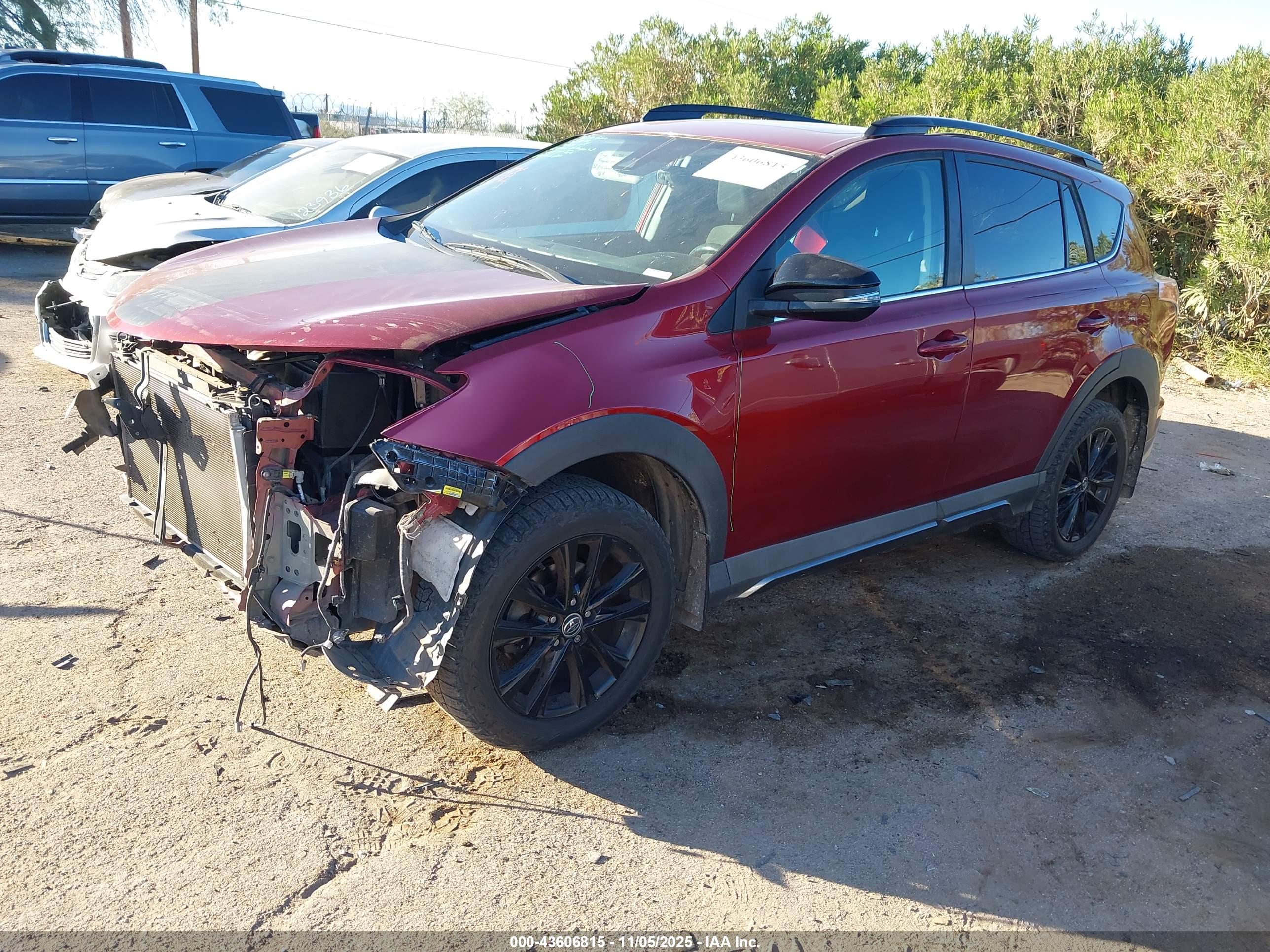 TOYOTA RAV4 image 2