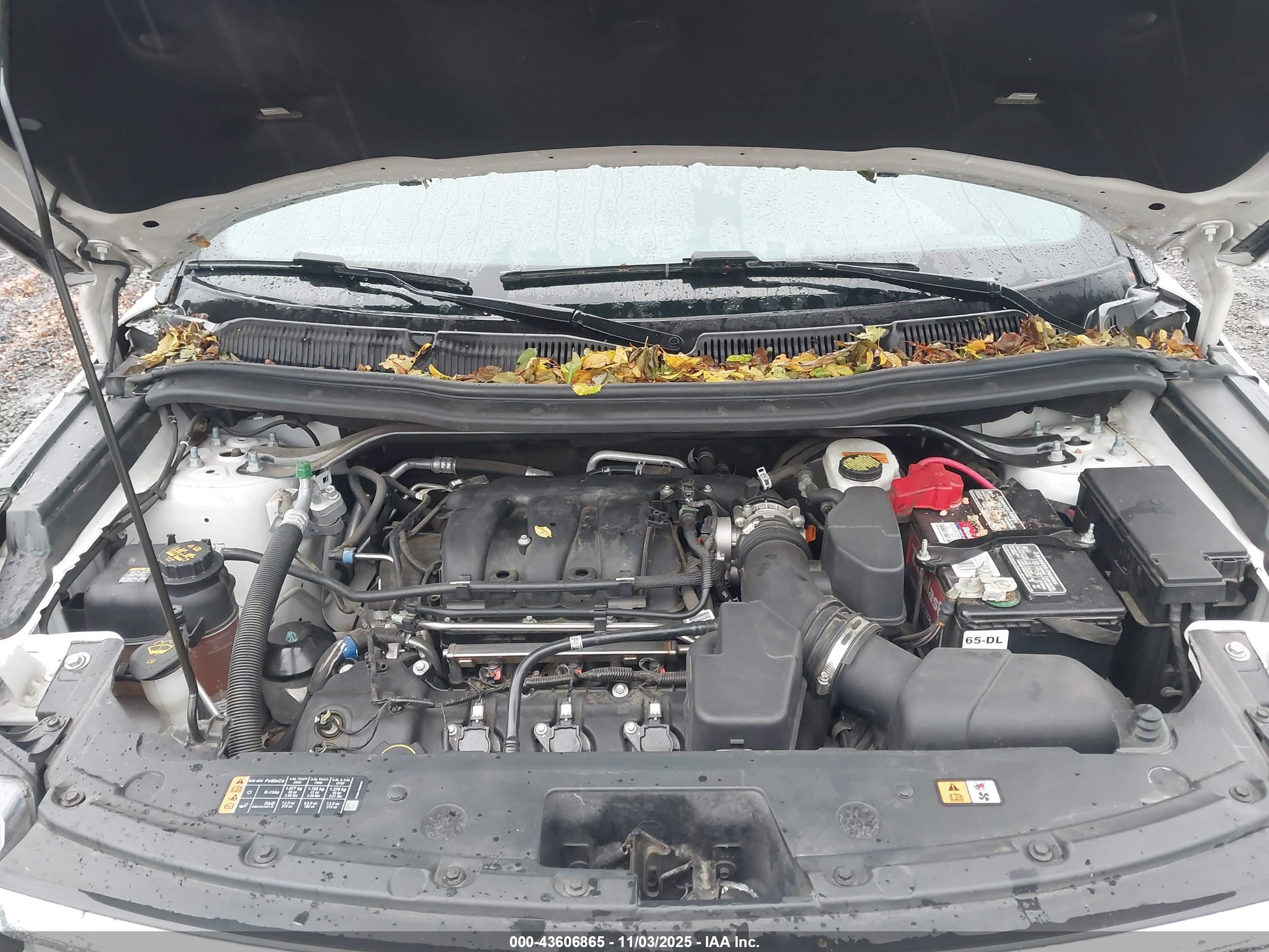 FORD EXPLORER image 10