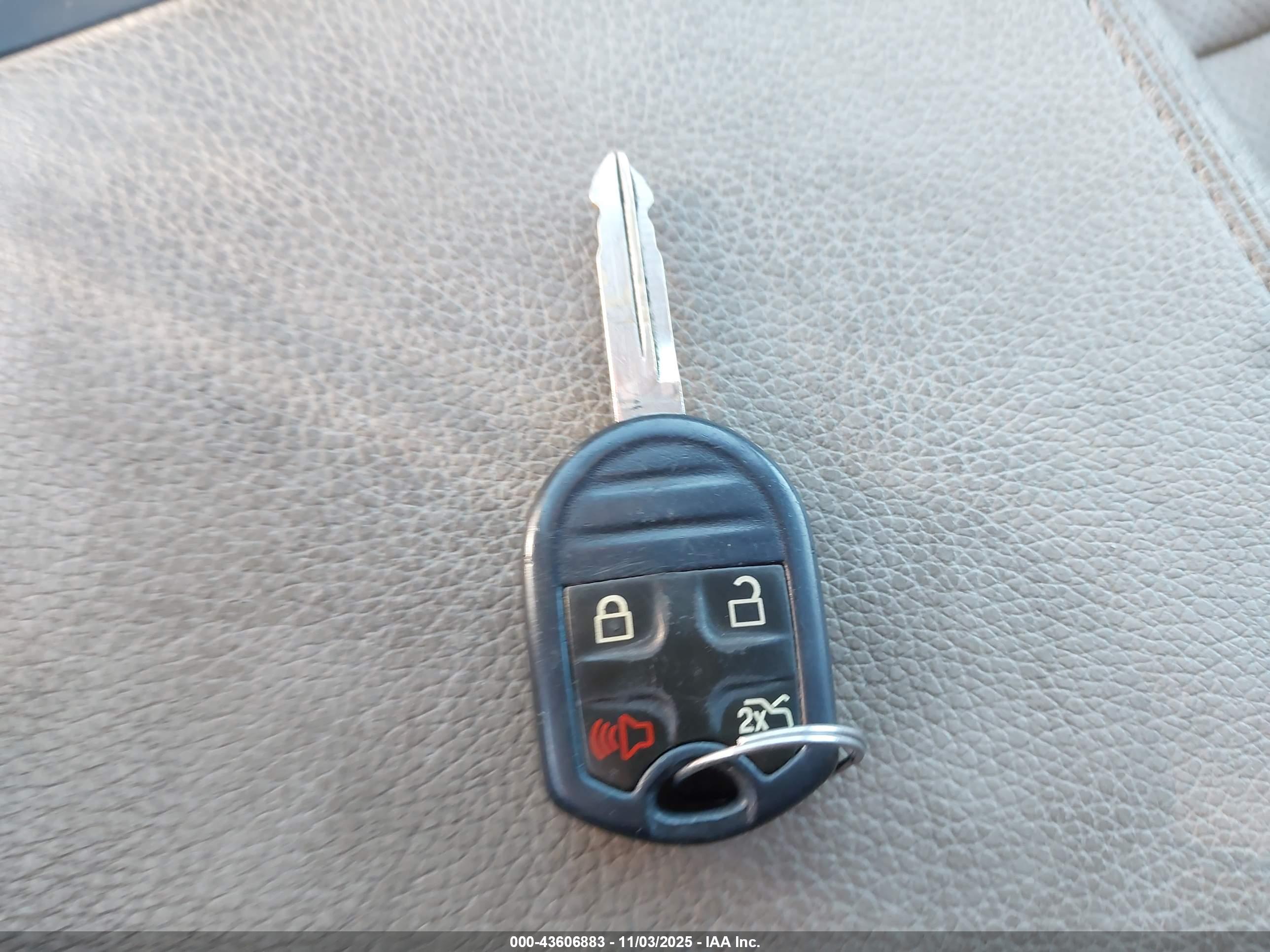 FORD EXPEDITION image 11