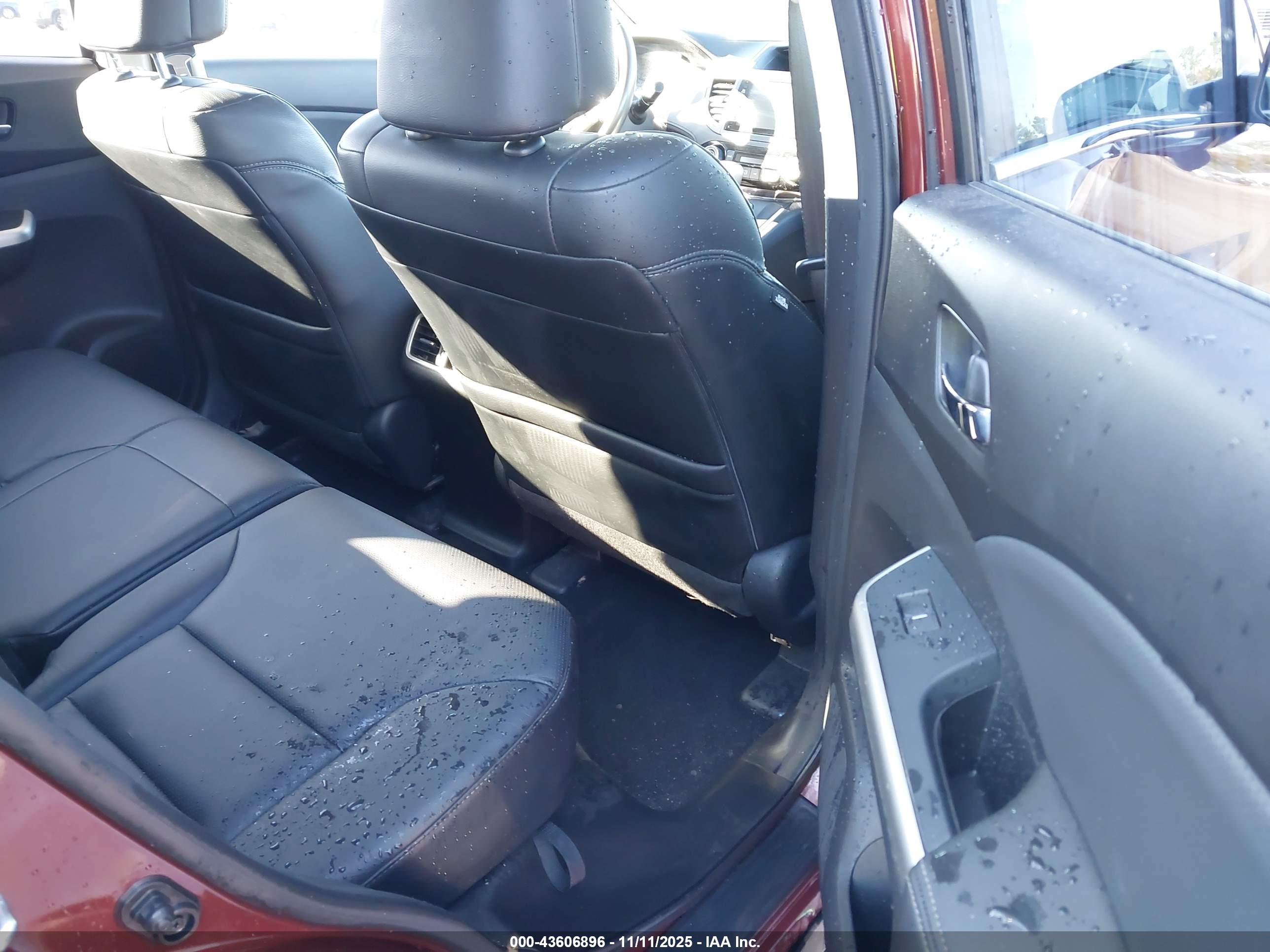 HONDA CR-V image 8