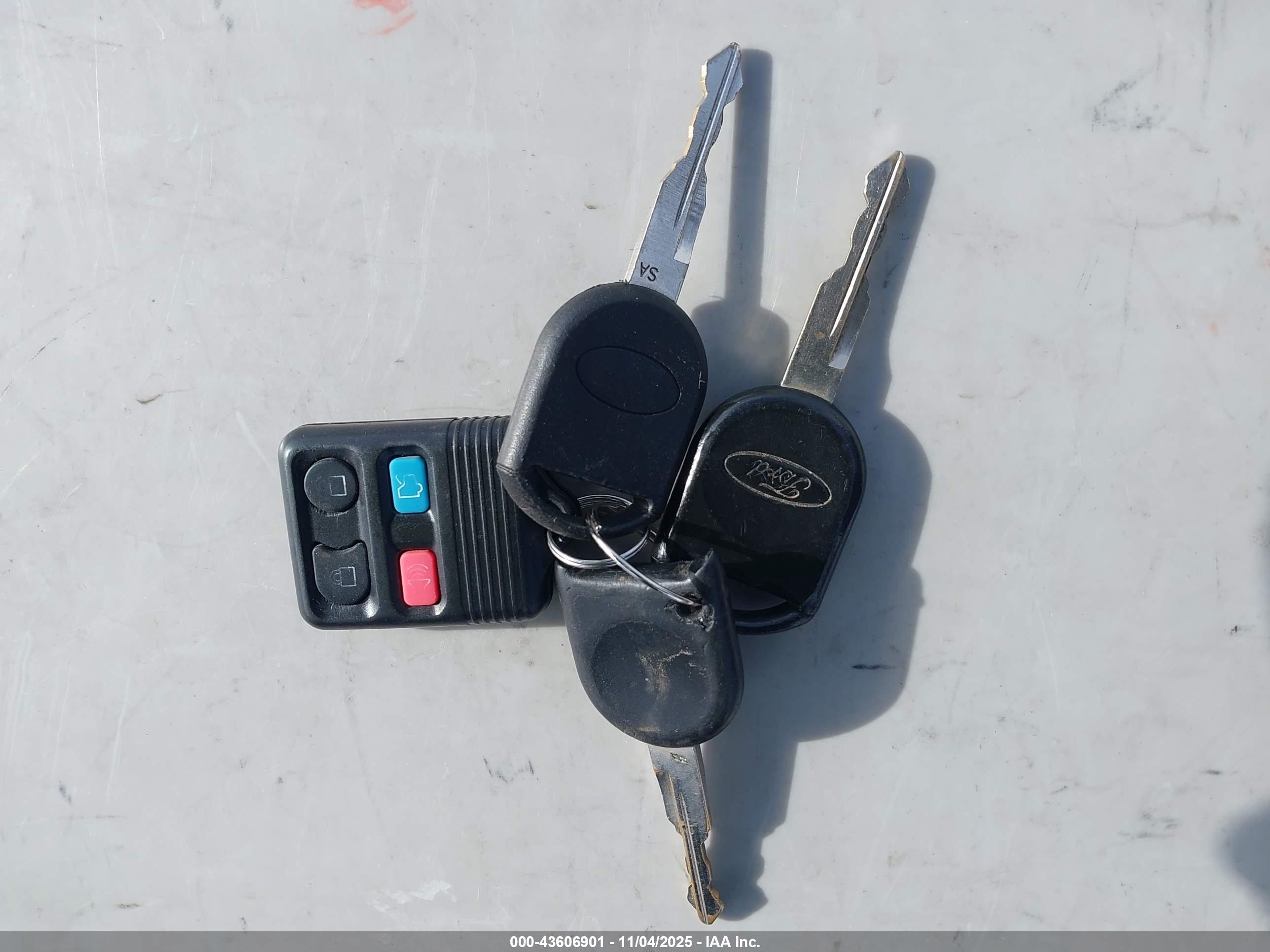 FORD FOCUS image 11