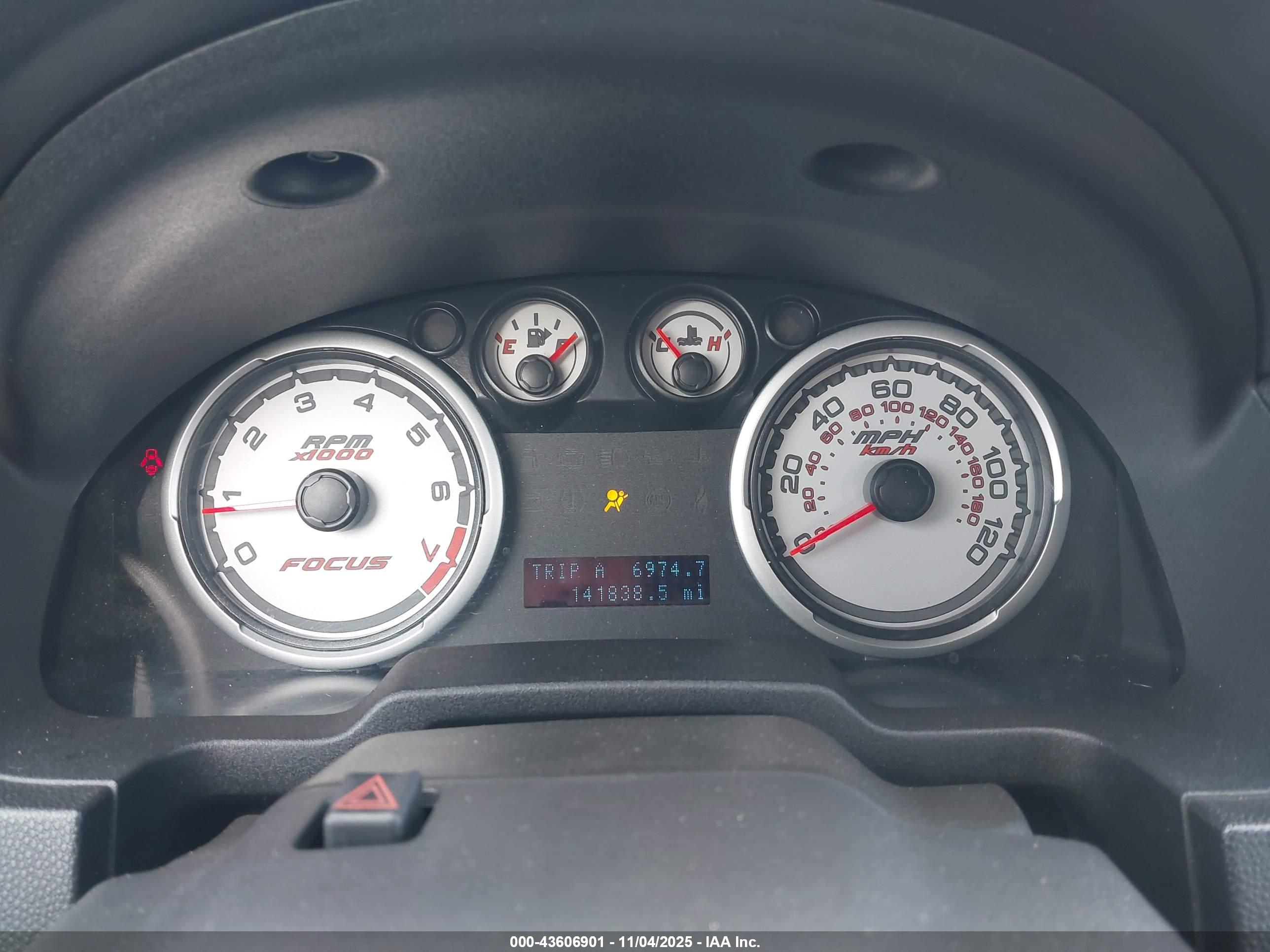 FORD FOCUS image 7