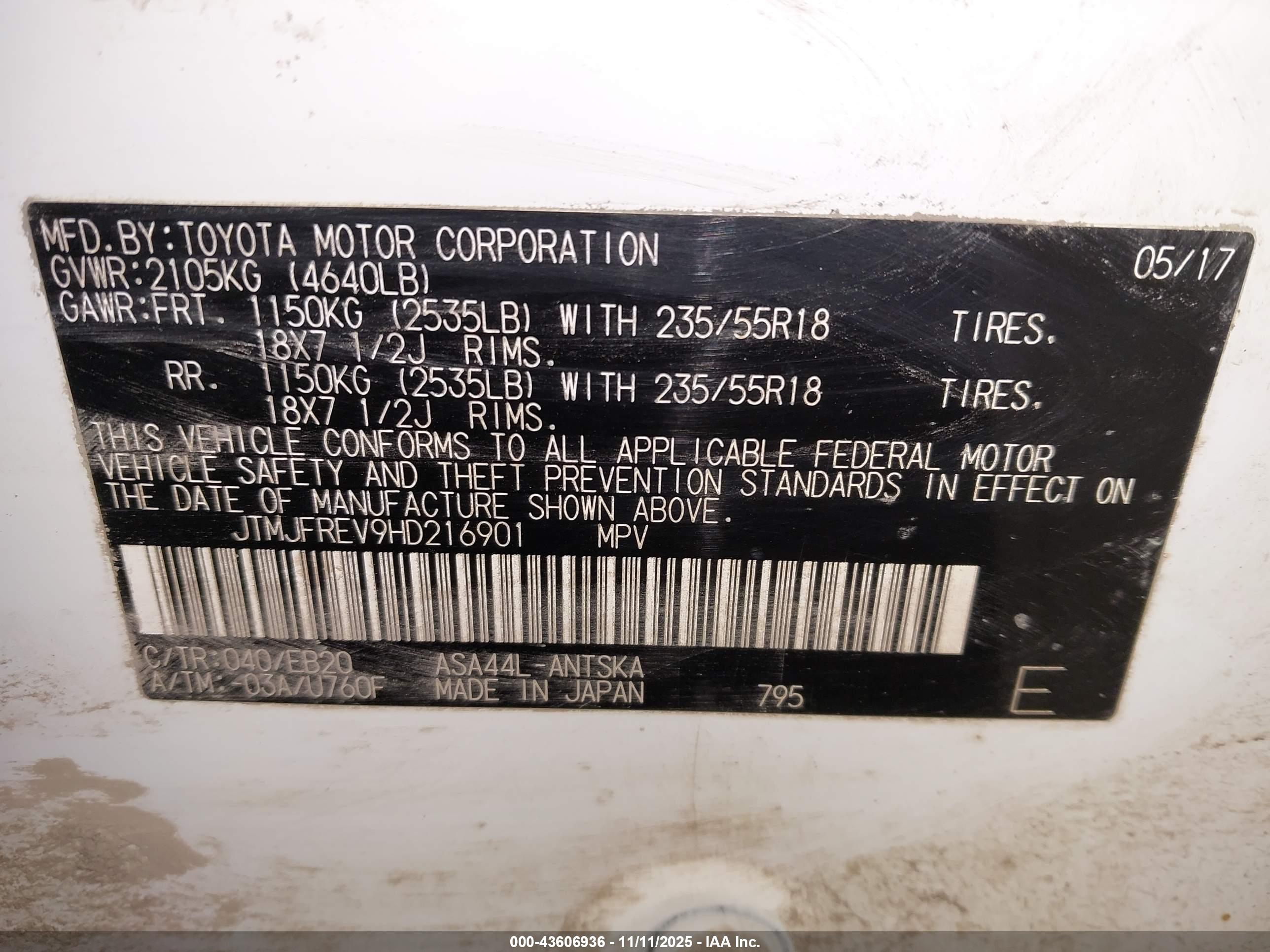 TOYOTA RAV4 image 9