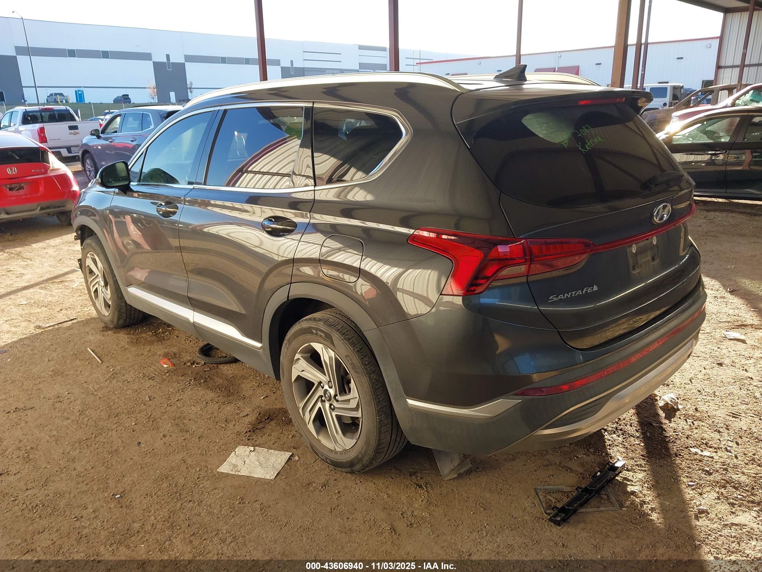 HYUNDAI SANTA image 3