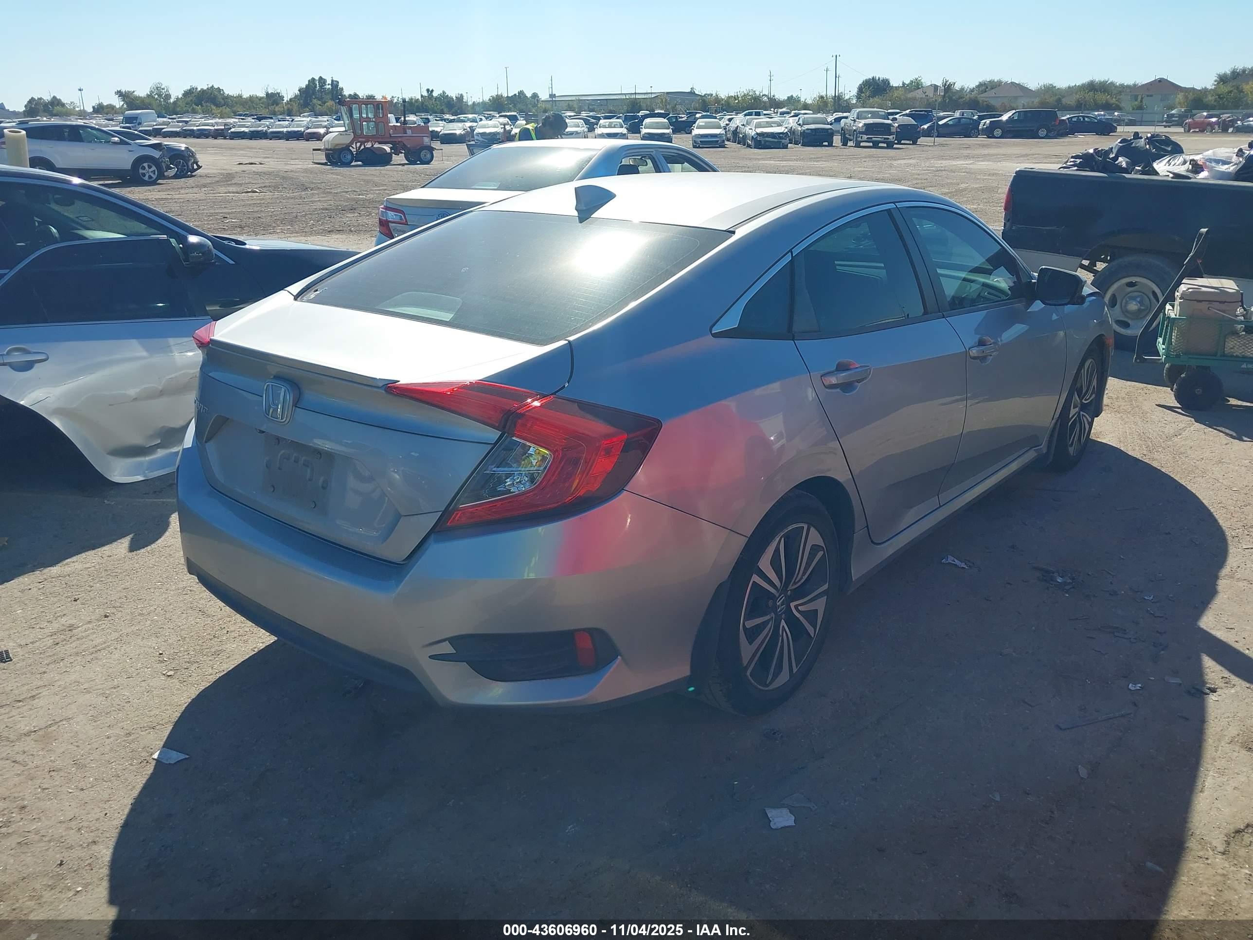 HONDA CIVIC image 4