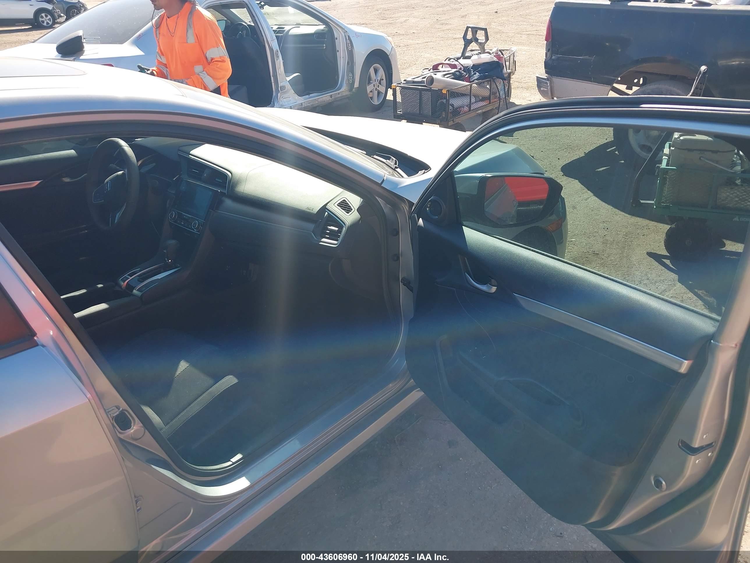 HONDA CIVIC image 5