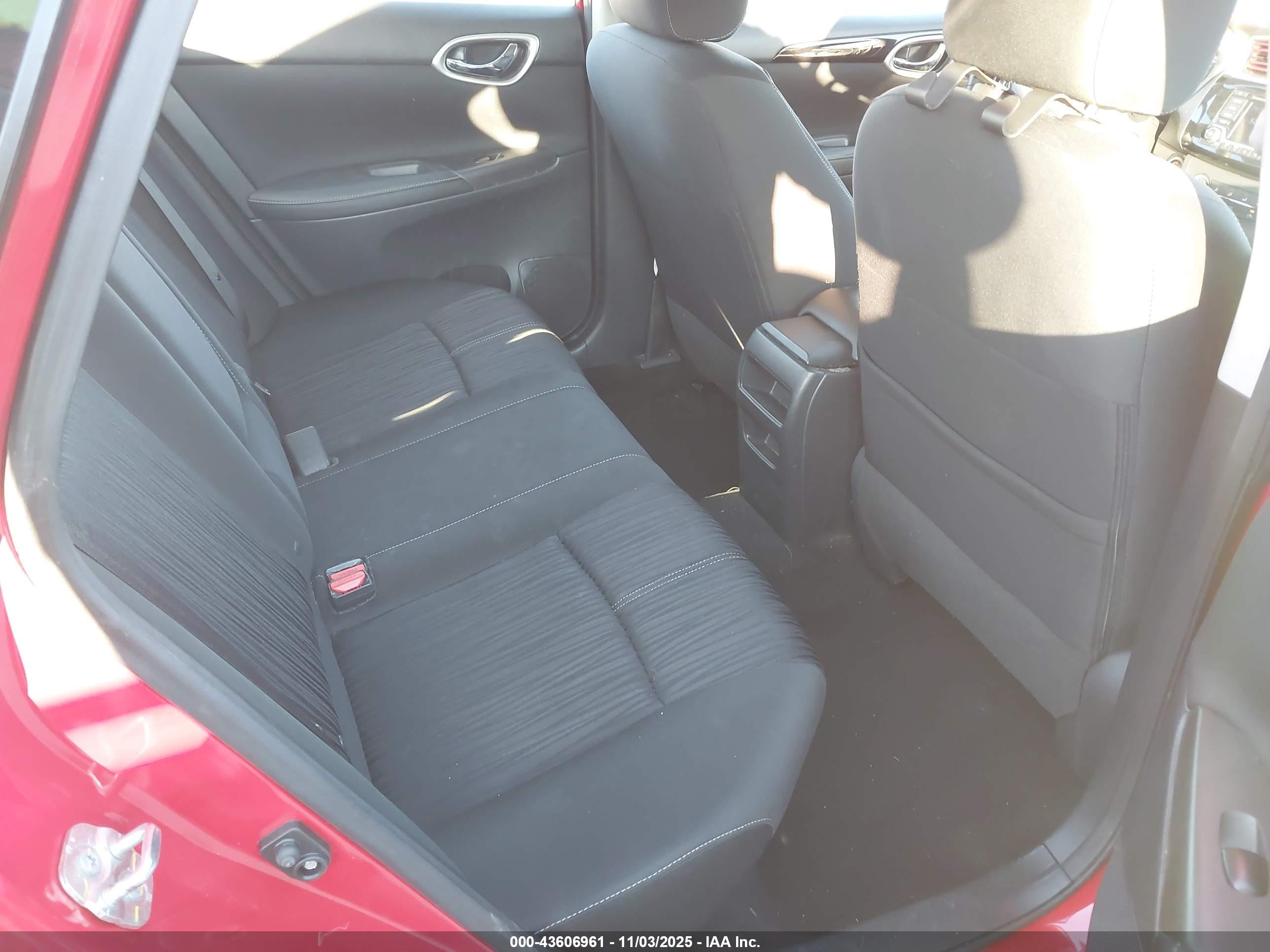 NISSAN SENTRA image 8