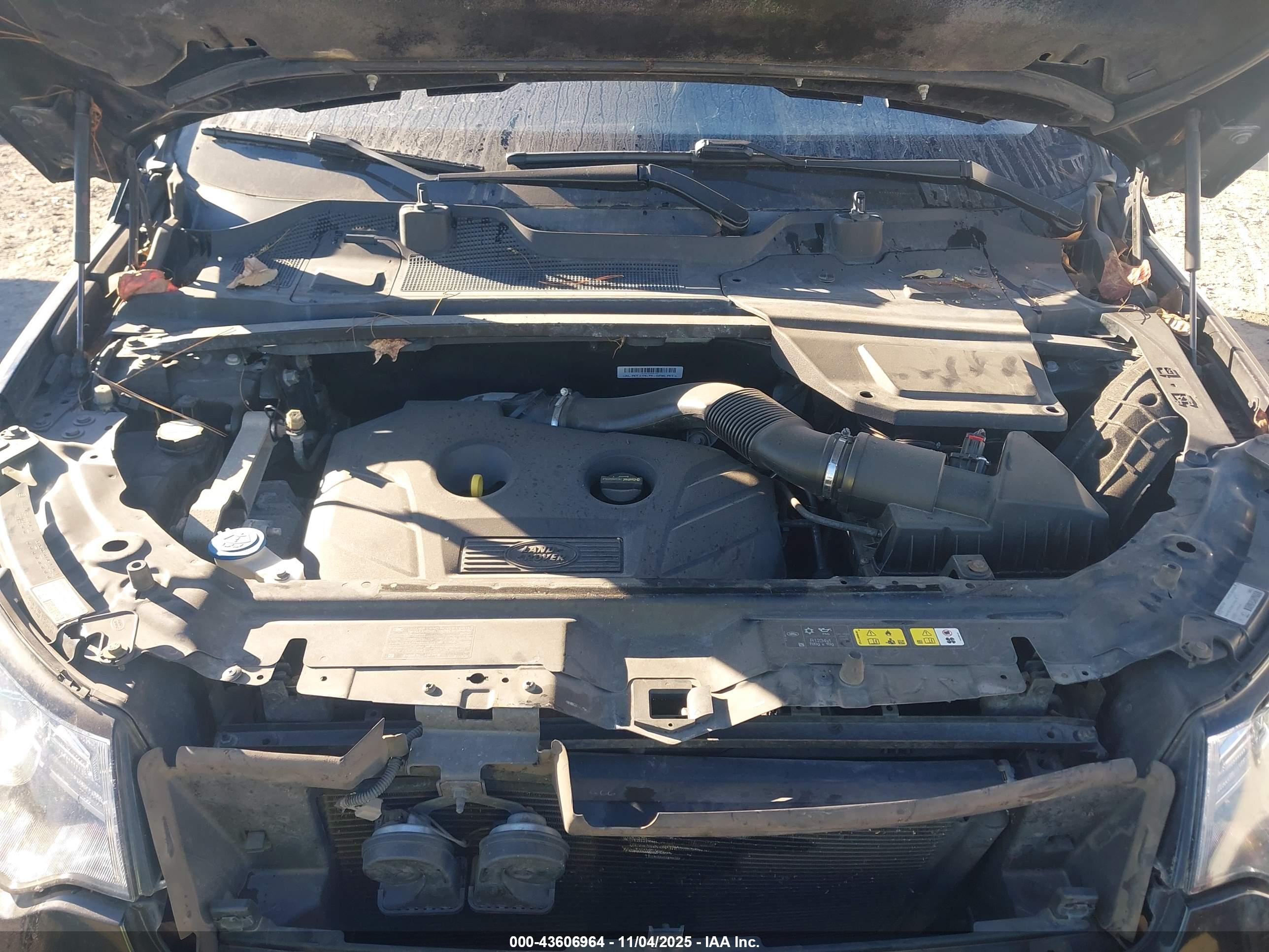 LAND ROVER image 10