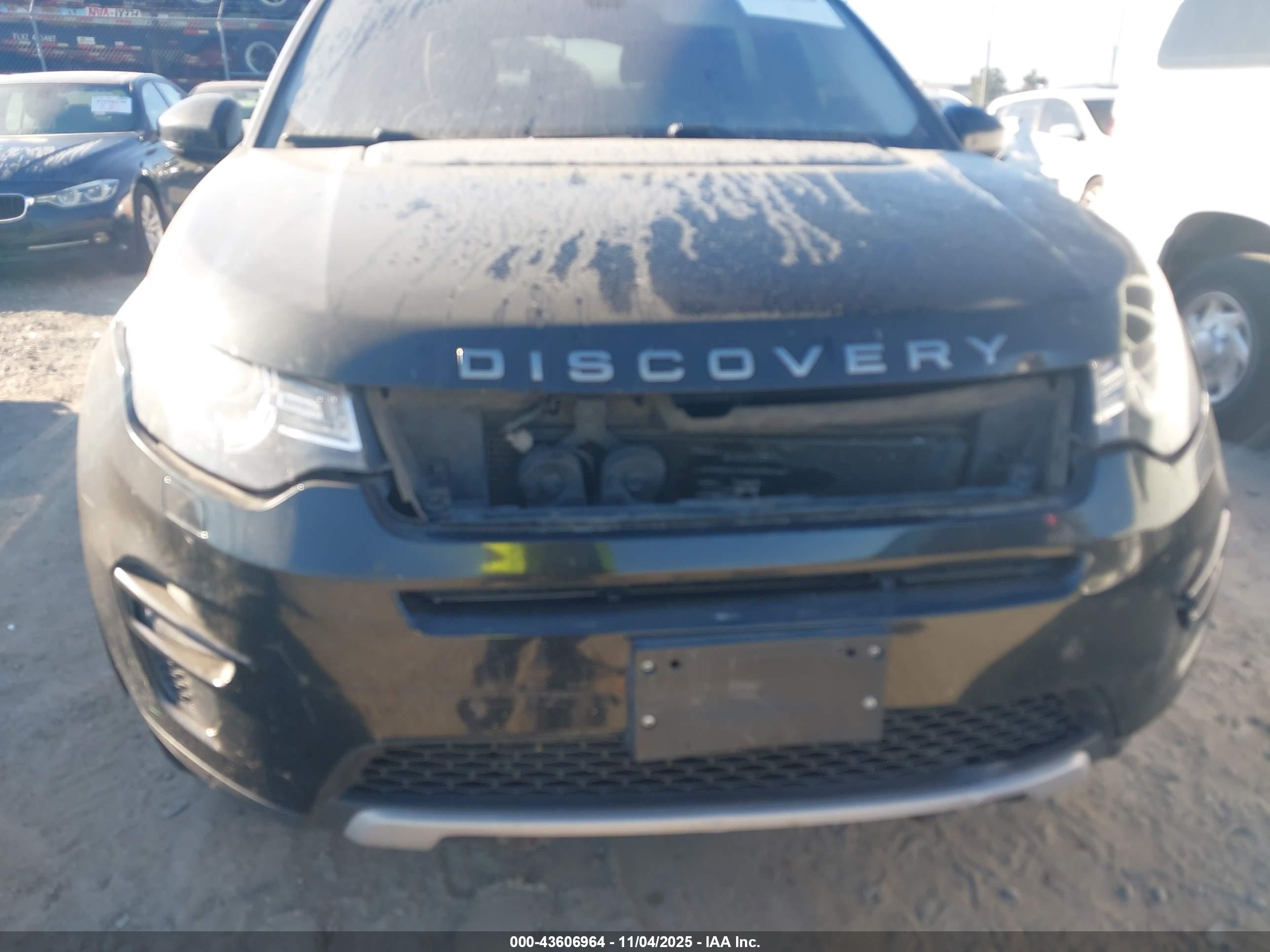 LAND ROVER image 6