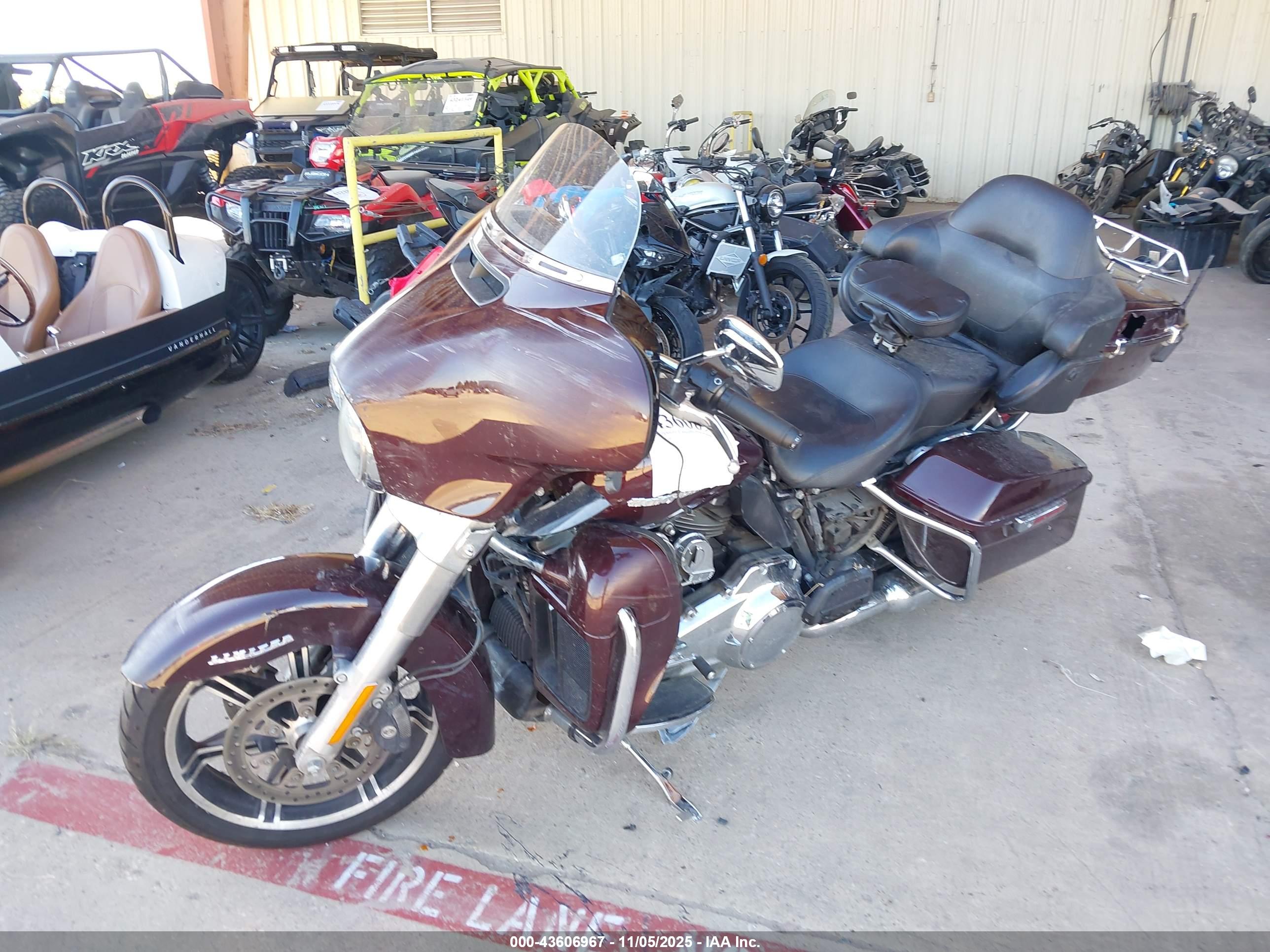 HARLEY-DAVIDSON FLHTK image 2