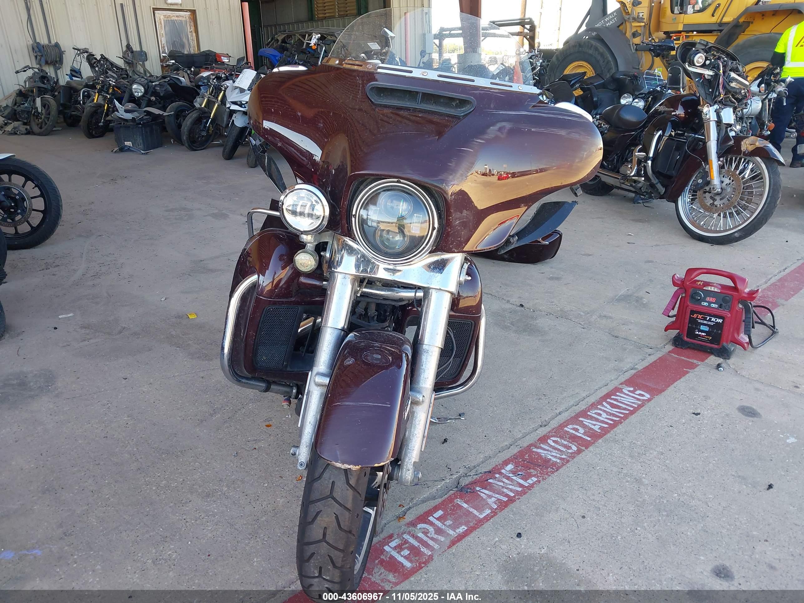 HARLEY-DAVIDSON FLHTK image 5