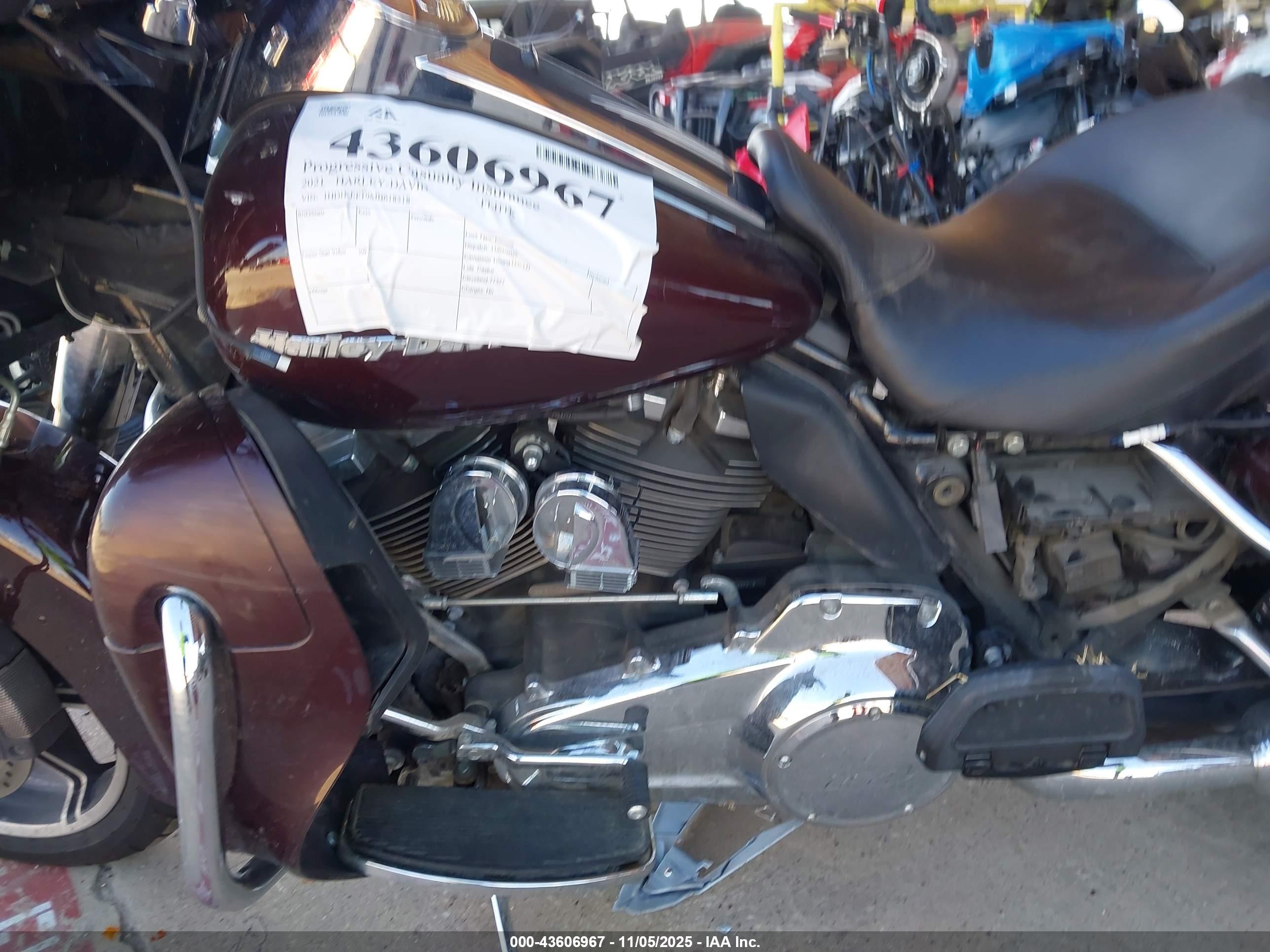 HARLEY-DAVIDSON FLHTK image 9