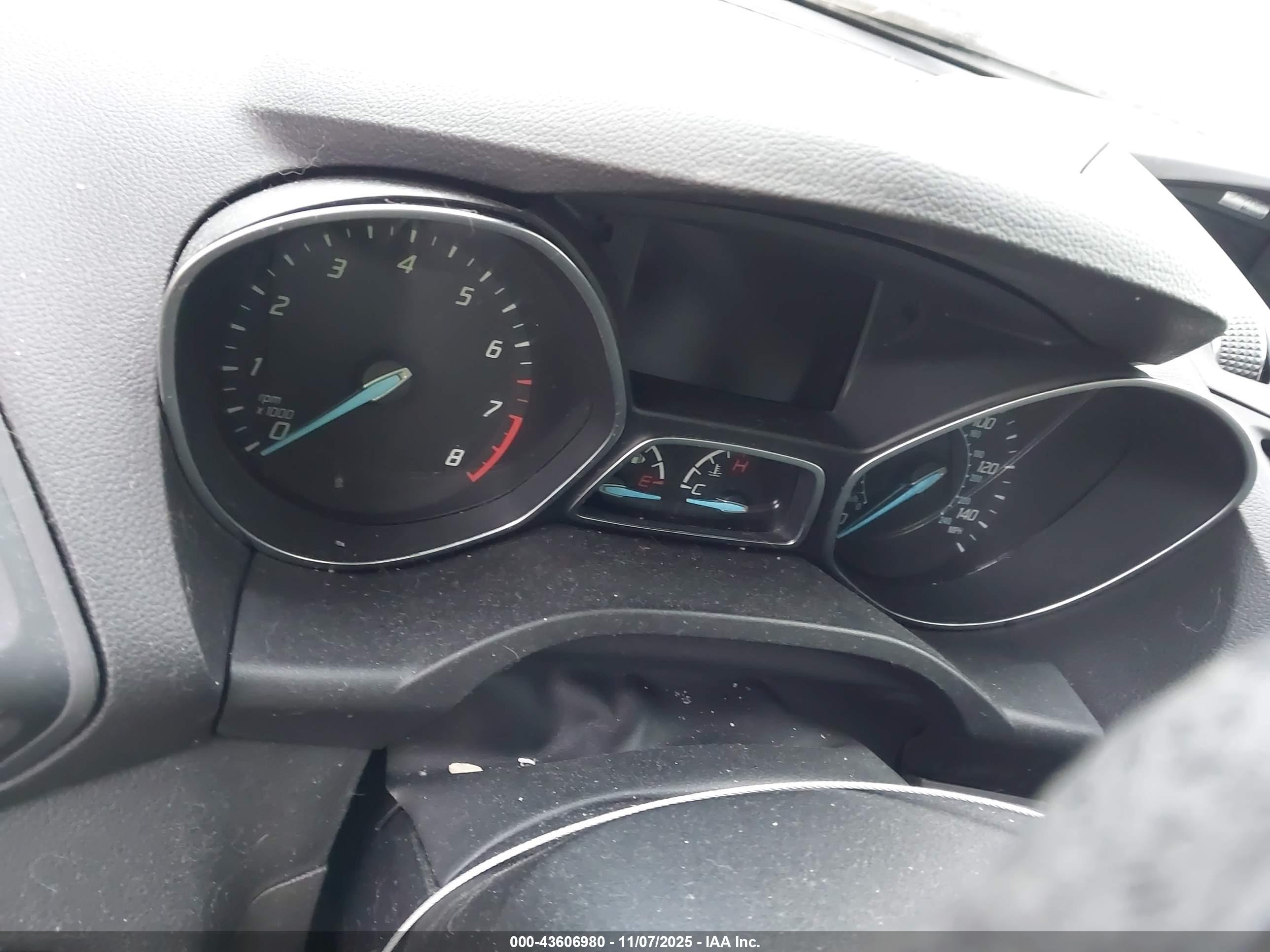 FORD ESCAPE image 7