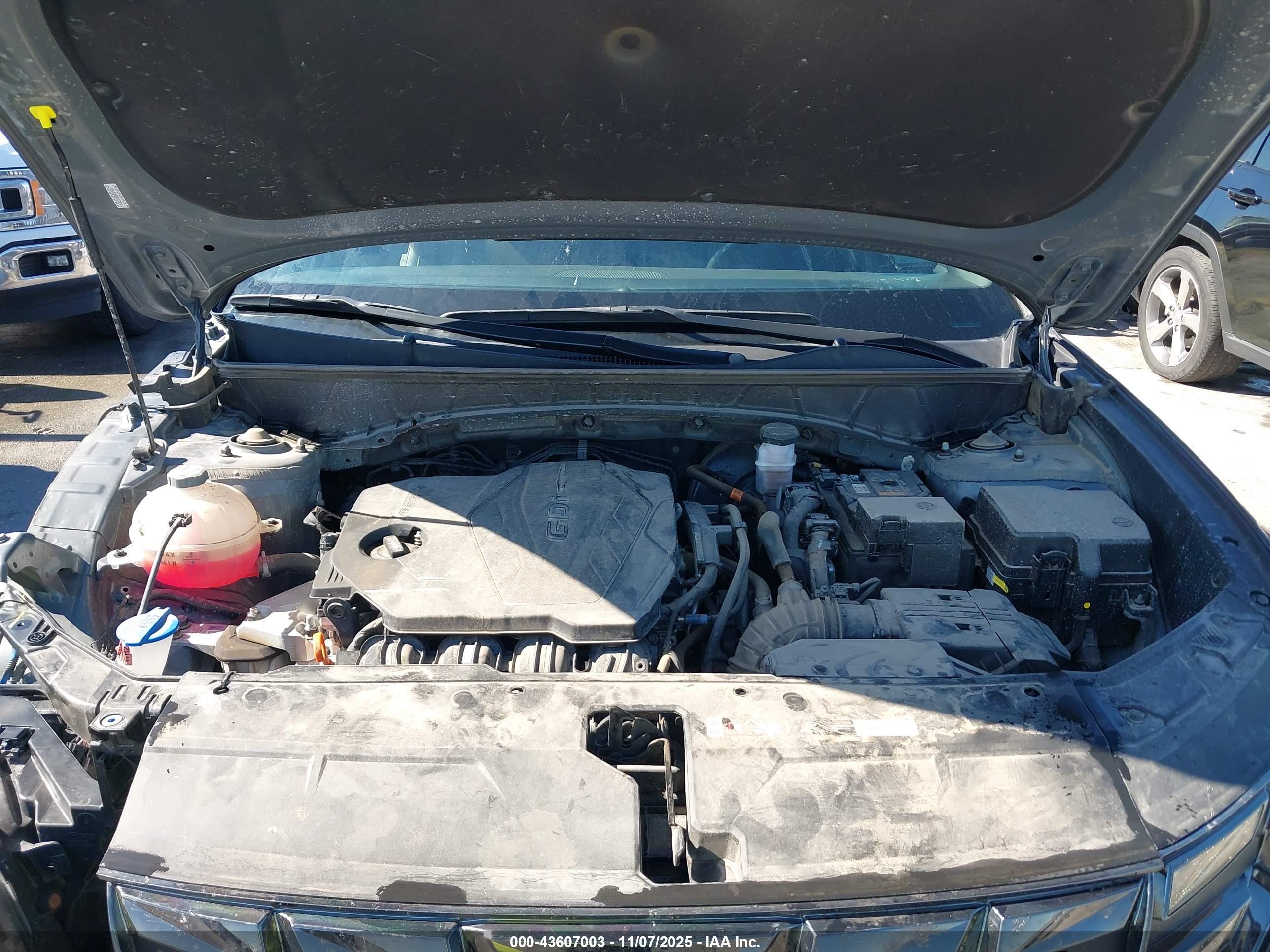 HYUNDAI TUCSON image 10
