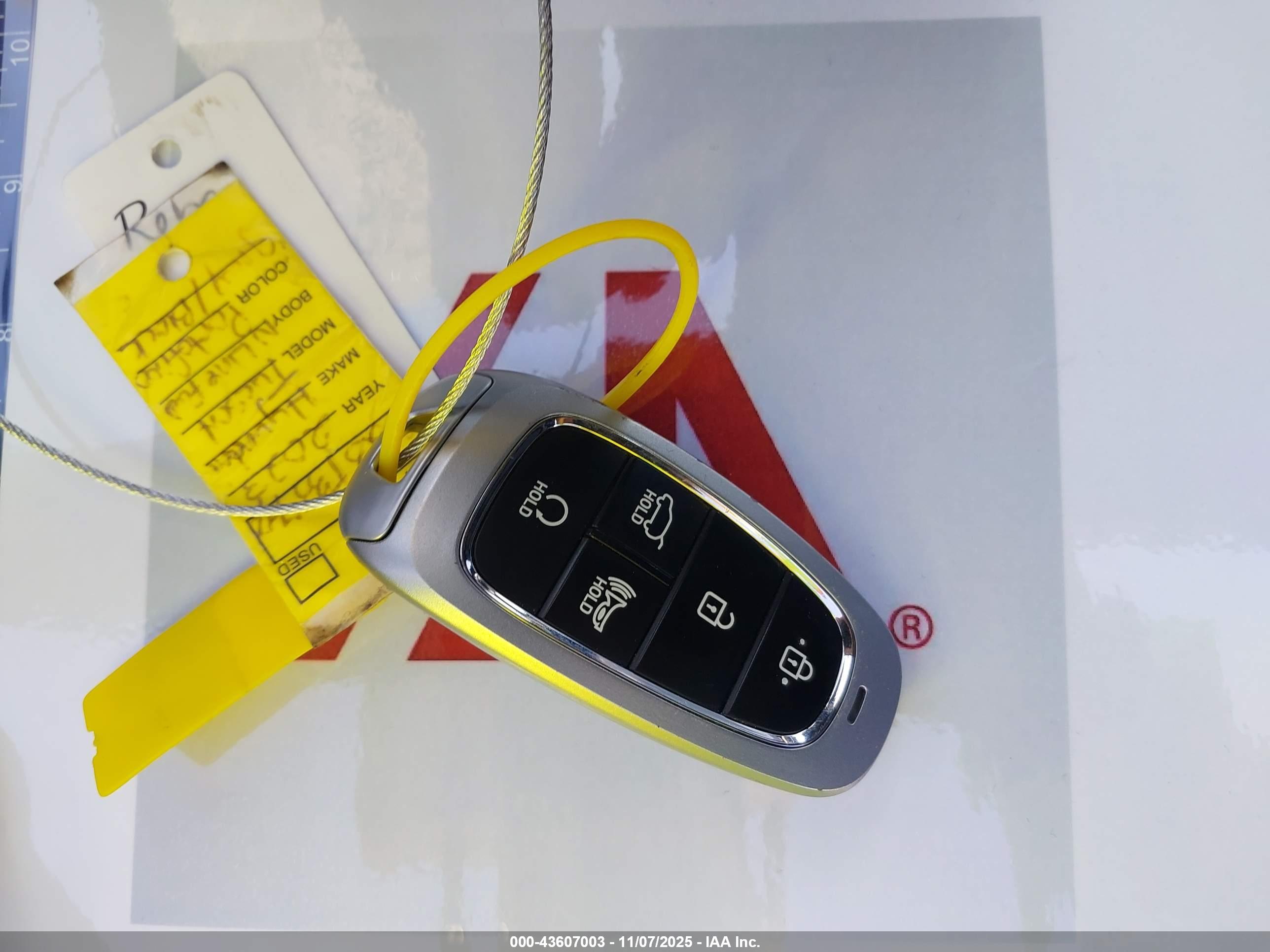 HYUNDAI TUCSON image 11