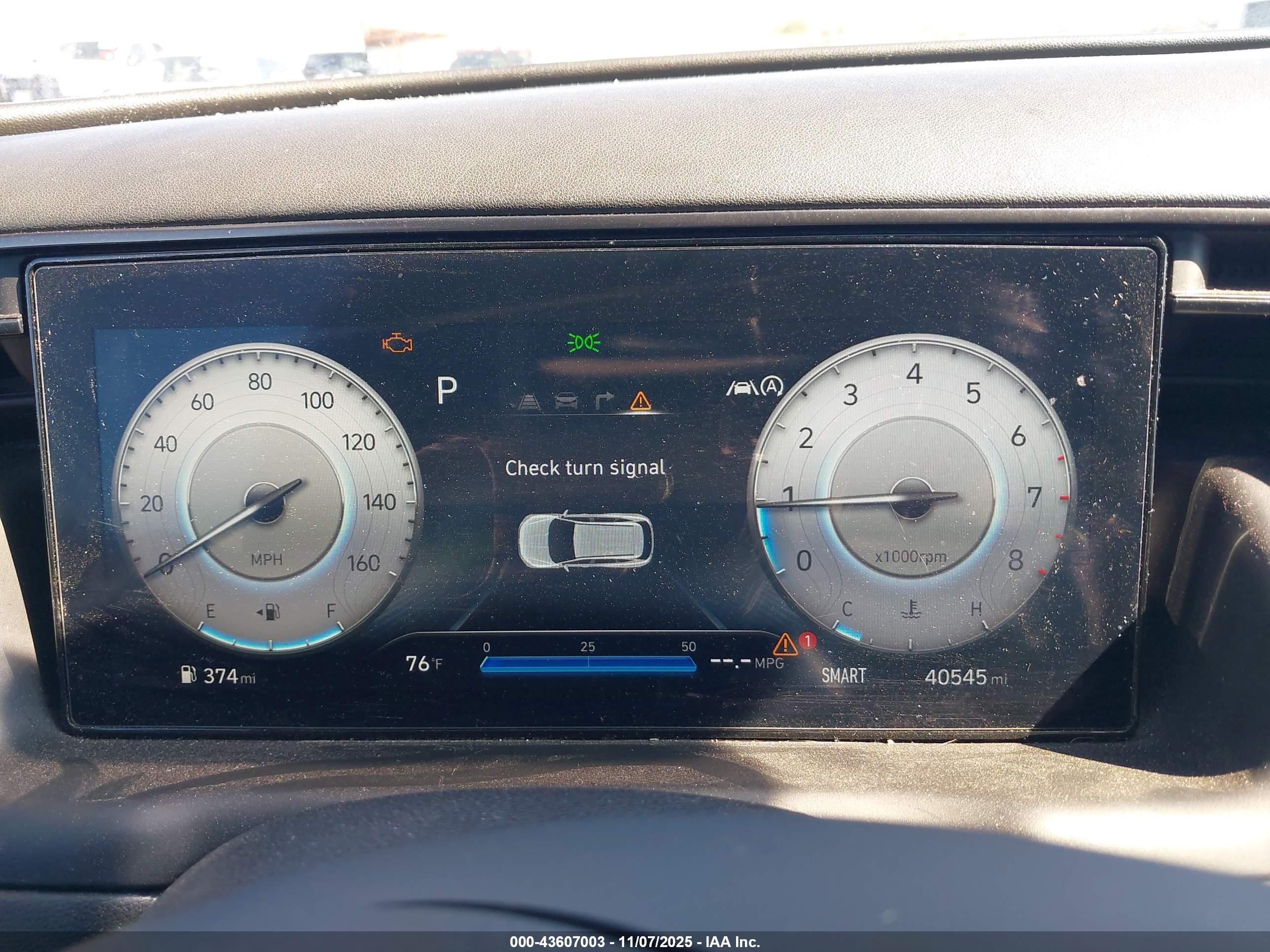 HYUNDAI TUCSON image 7