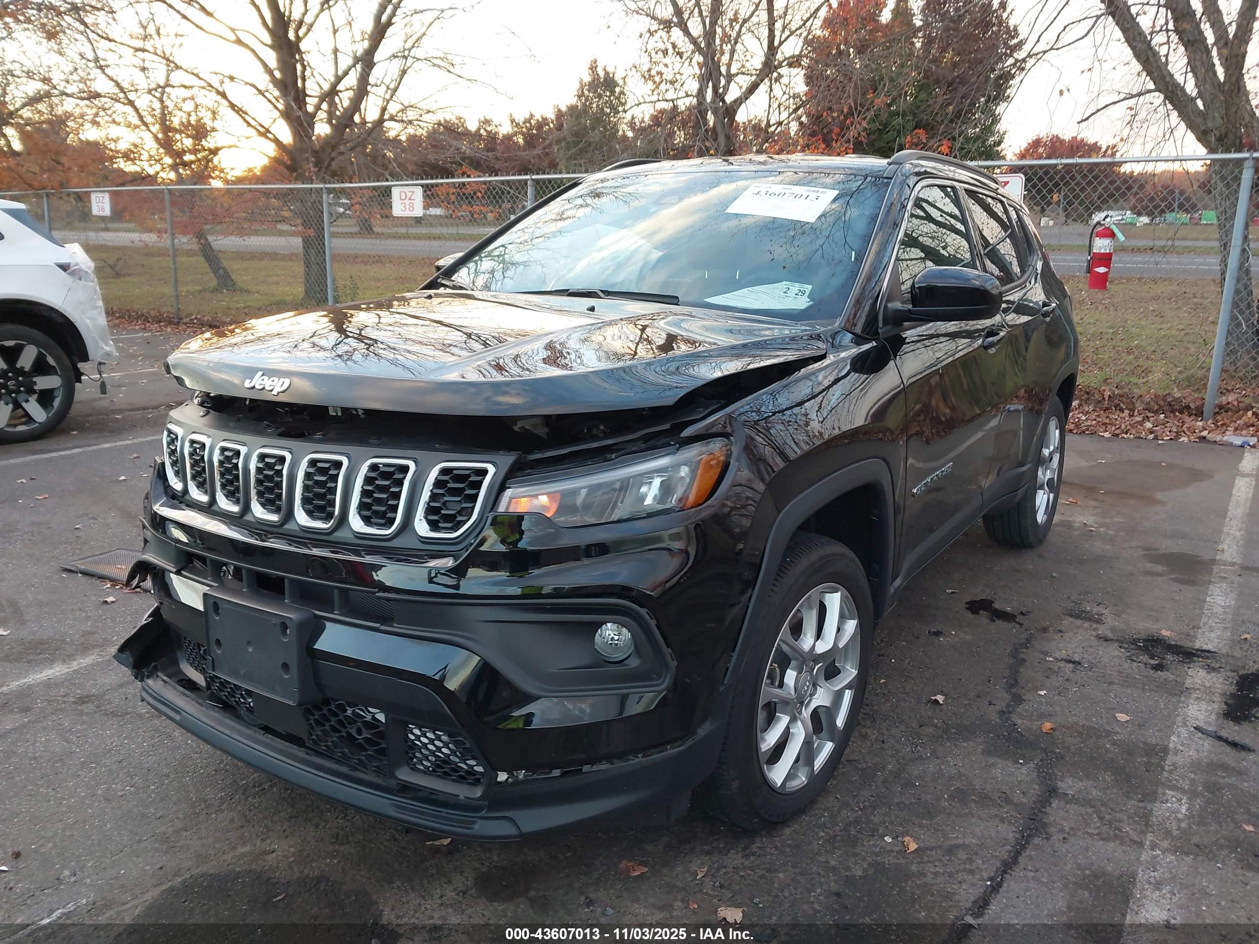 JEEP COMPASS image 2