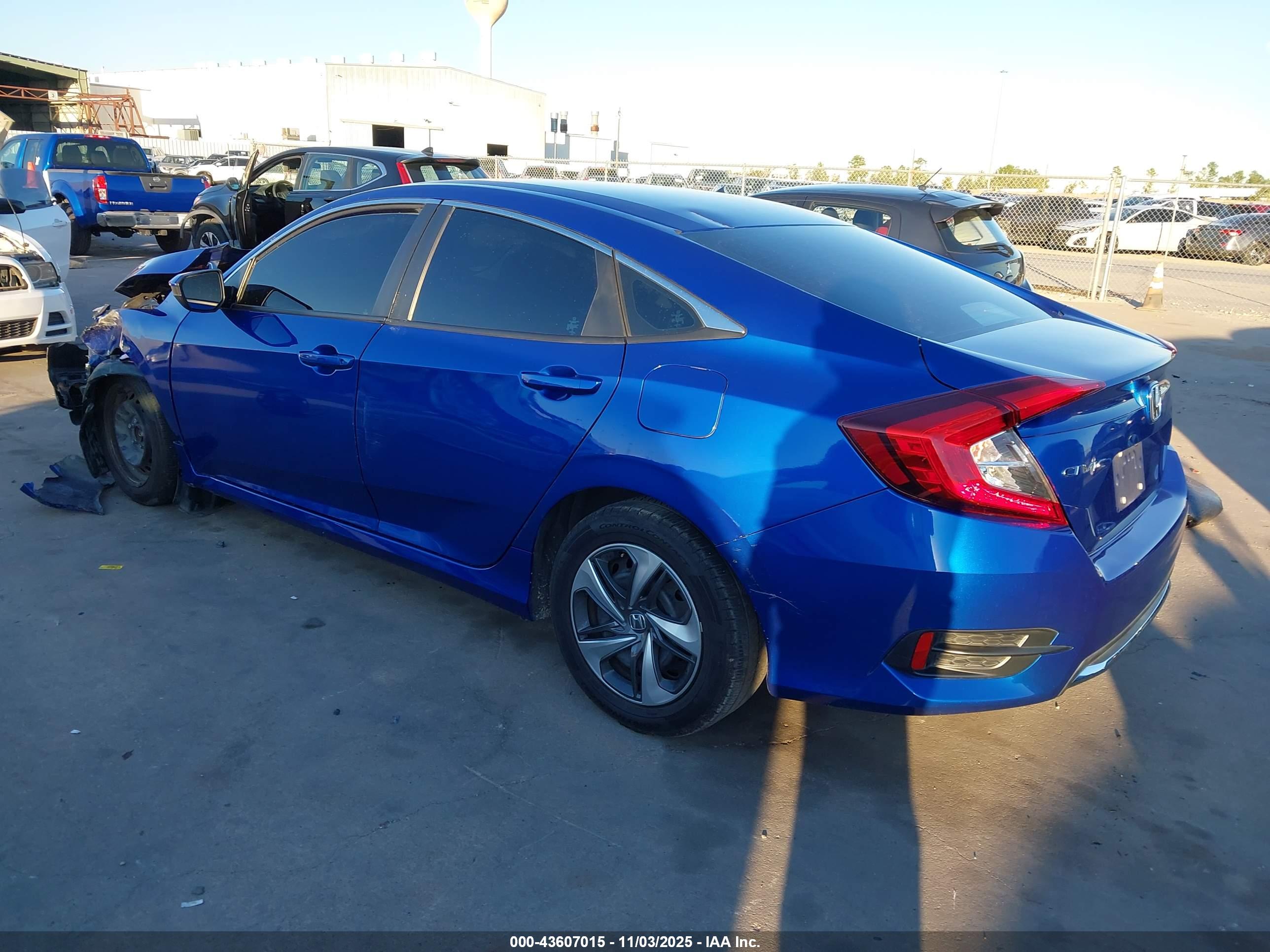 HONDA CIVIC image 3