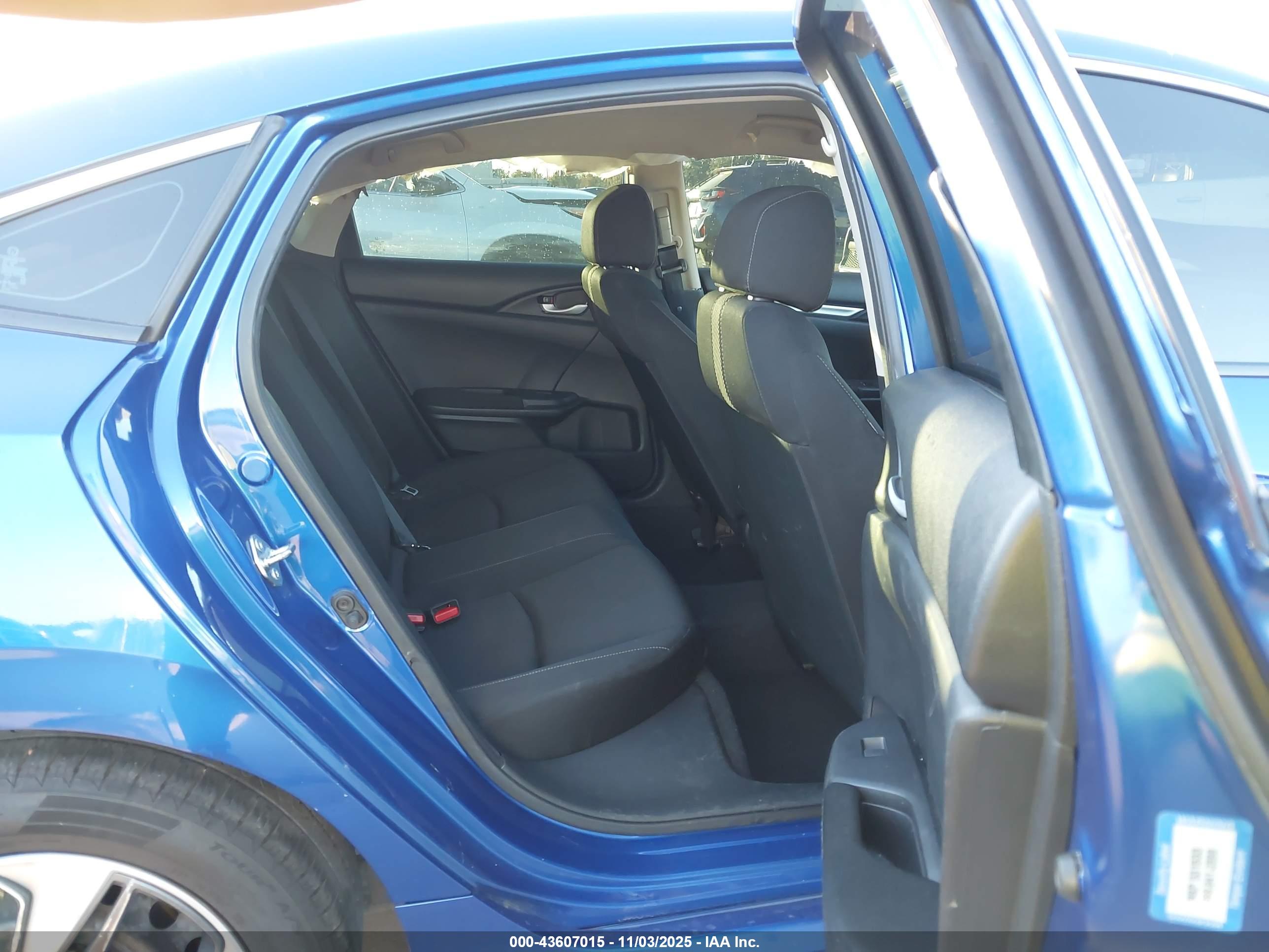 HONDA CIVIC image 8
