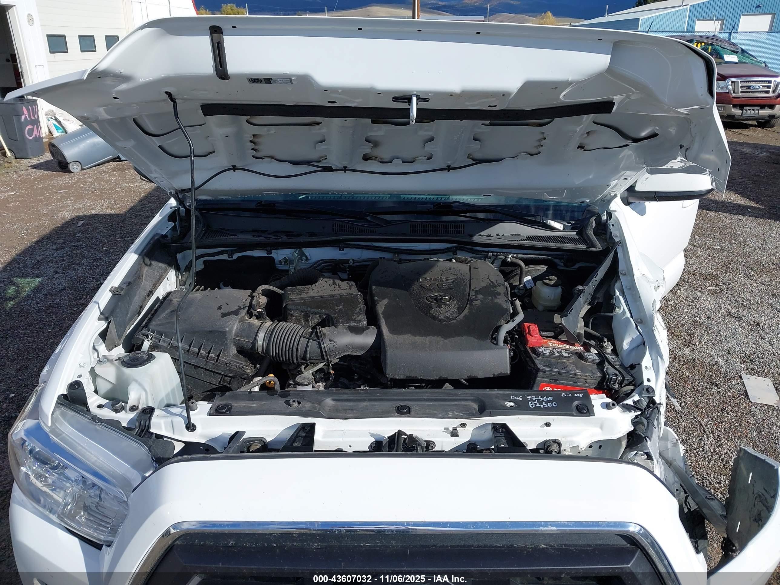 TOYOTA TACOMA image 10