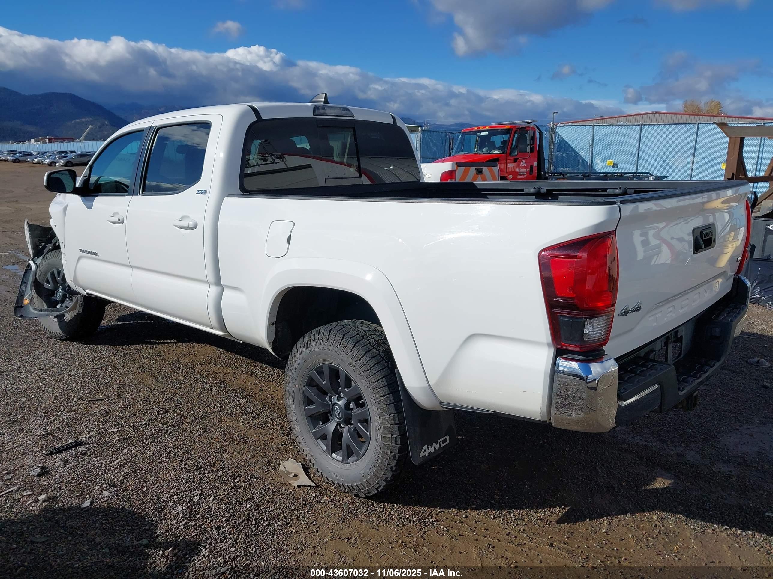 TOYOTA TACOMA image 3