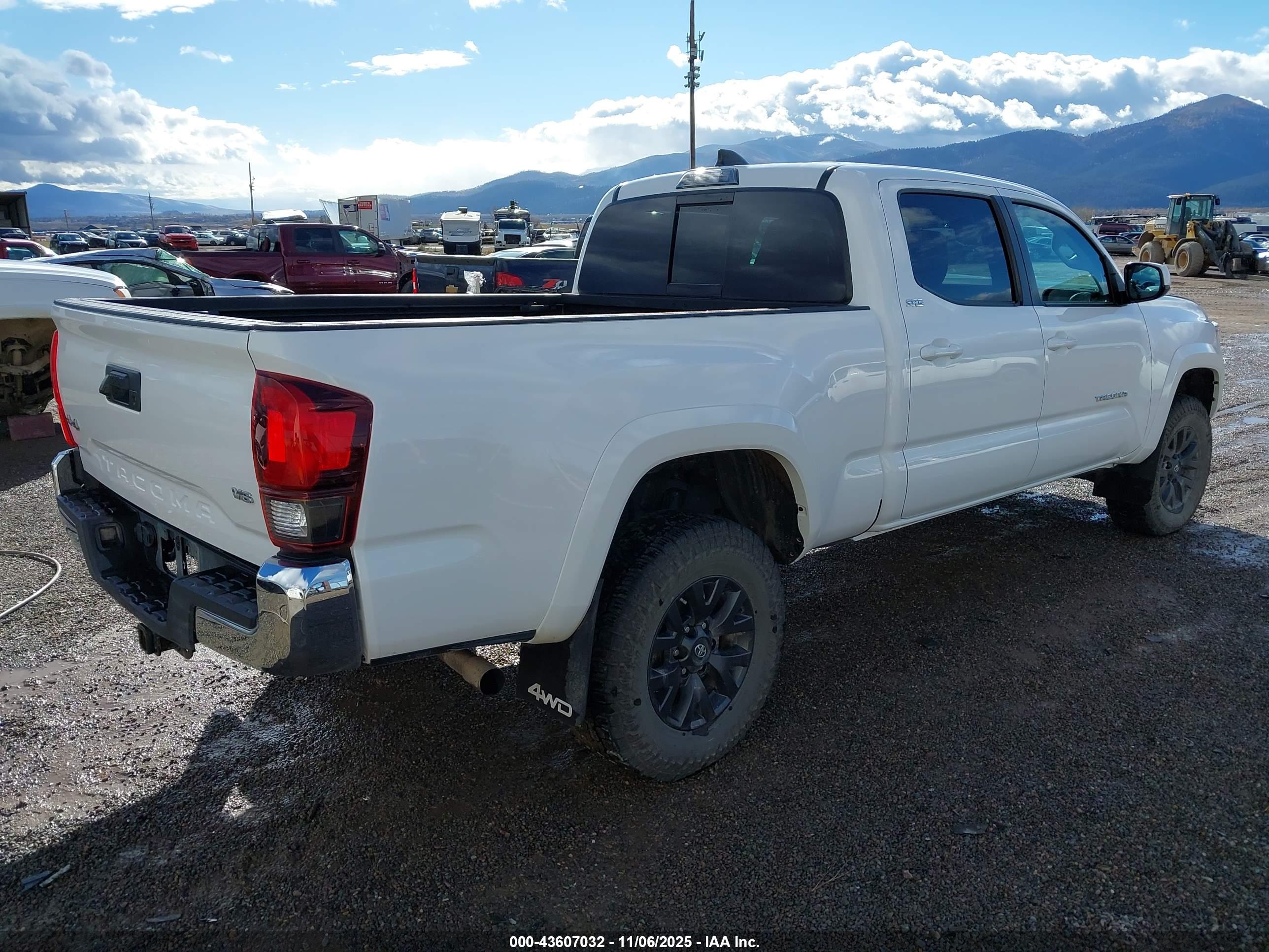 TOYOTA TACOMA image 4