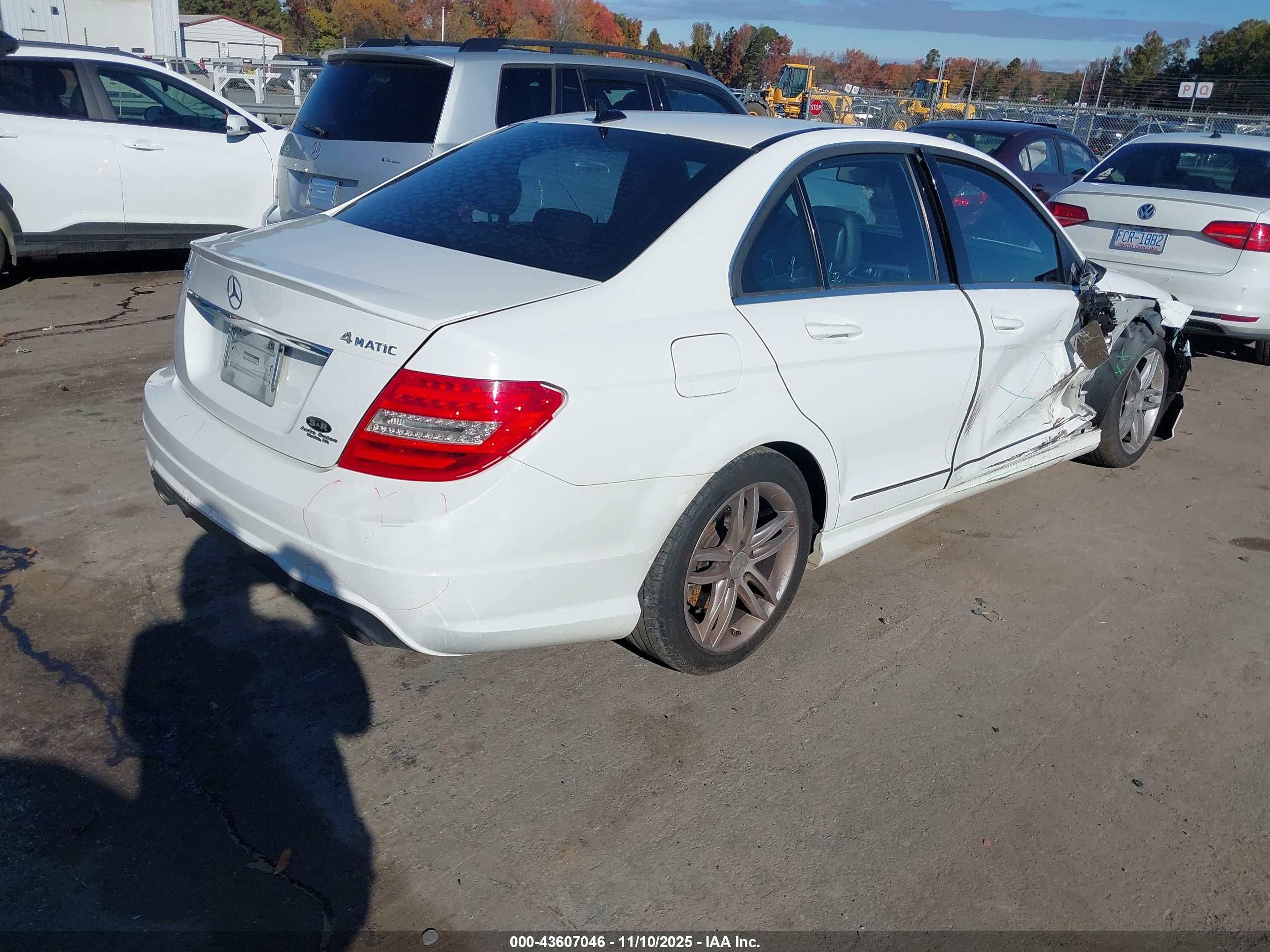 MERCEDES-BENZ C image 4
