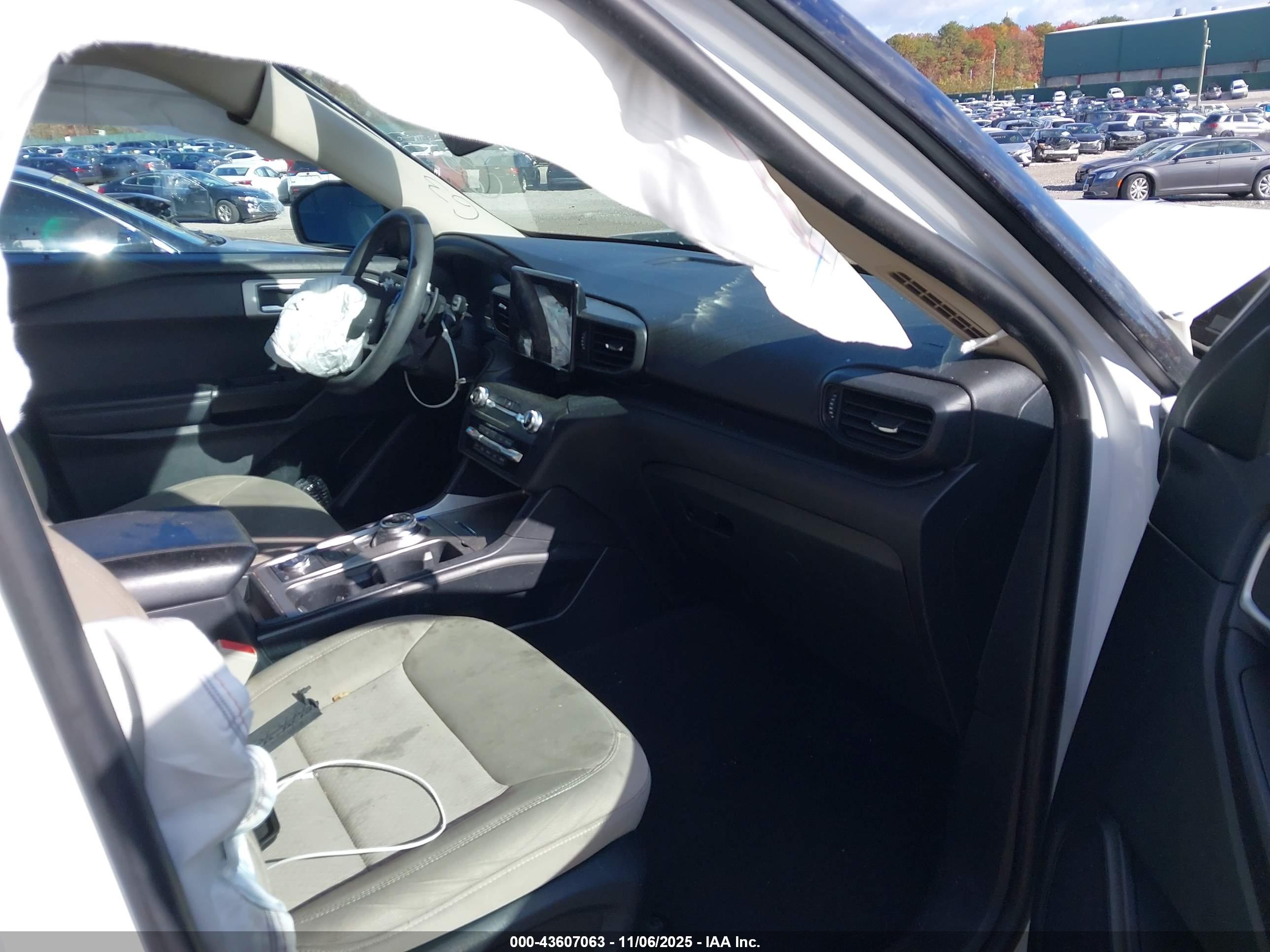 FORD EXPLORER image 5