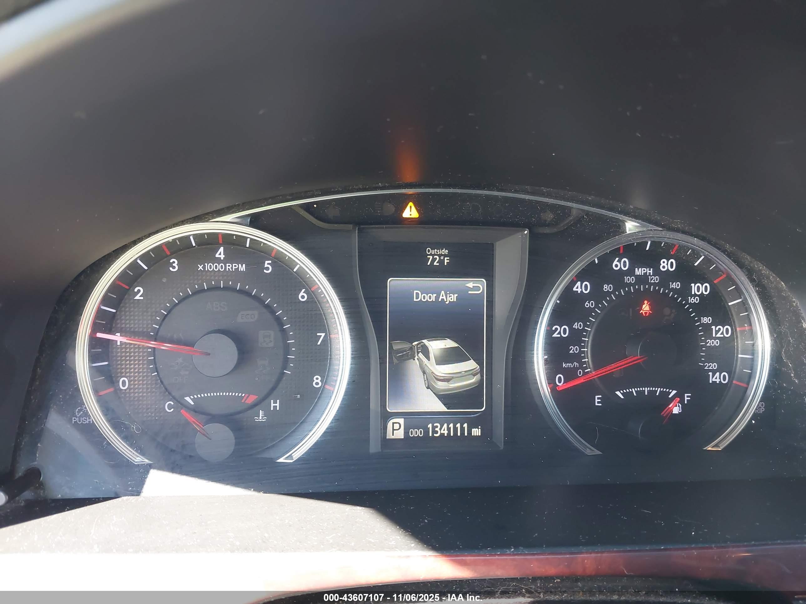 TOYOTA CAMRY image 7