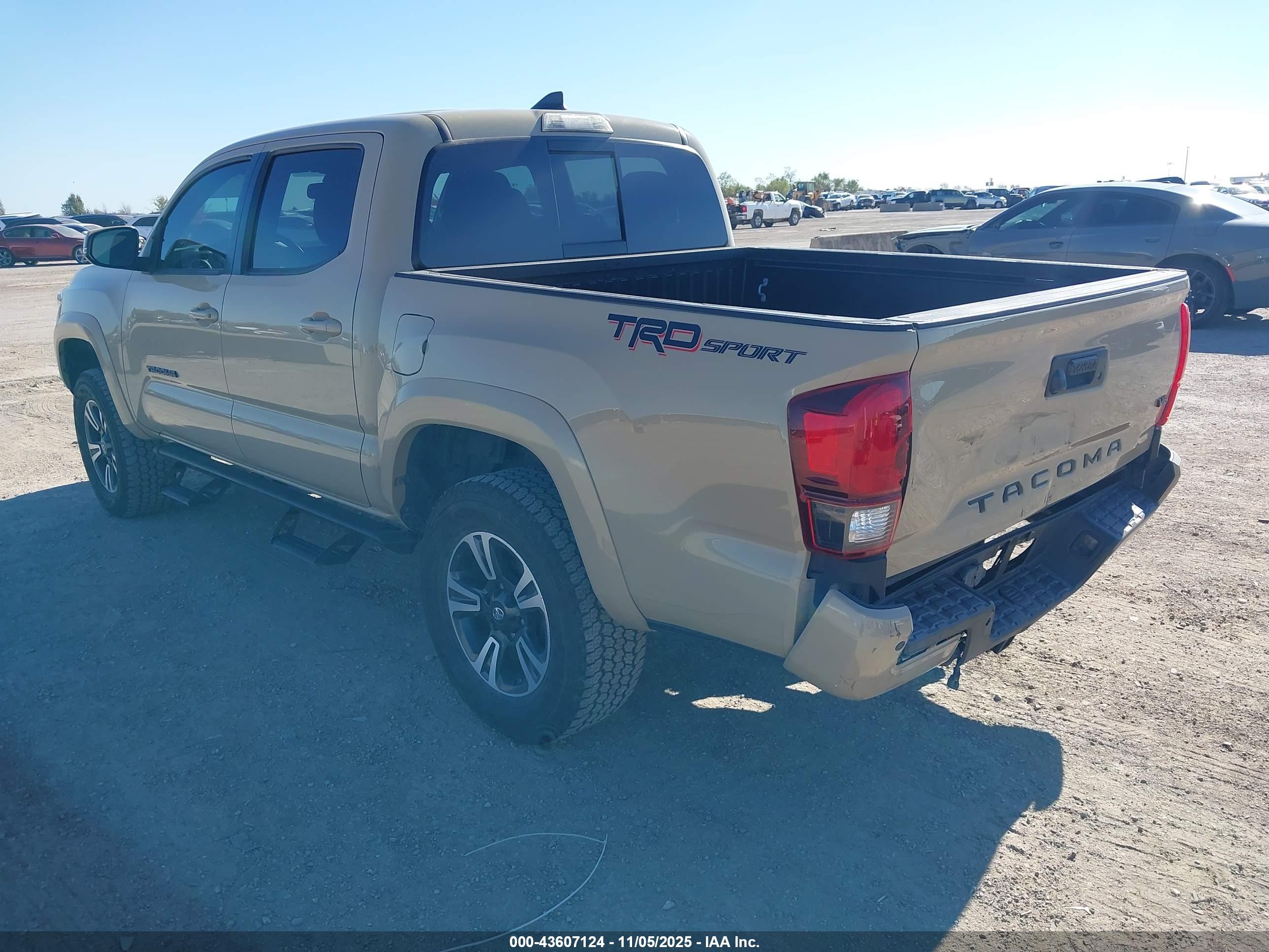 TOYOTA TACOMA image 3
