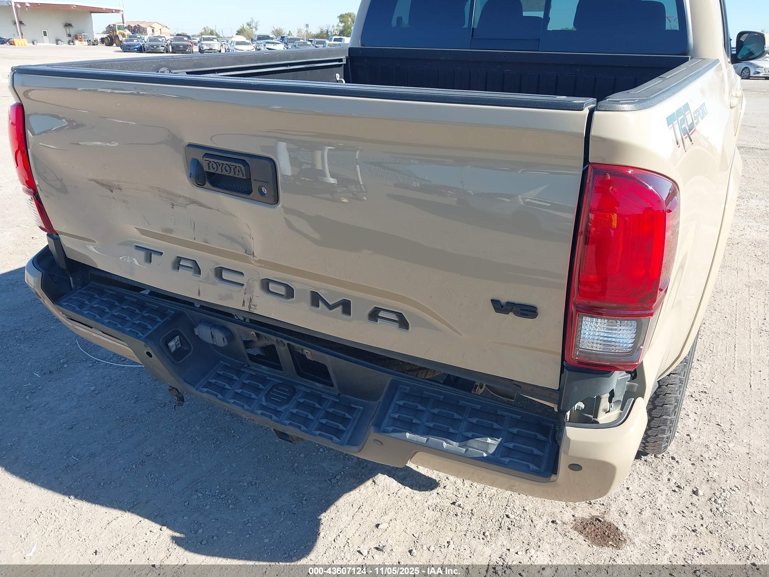 TOYOTA TACOMA image 6