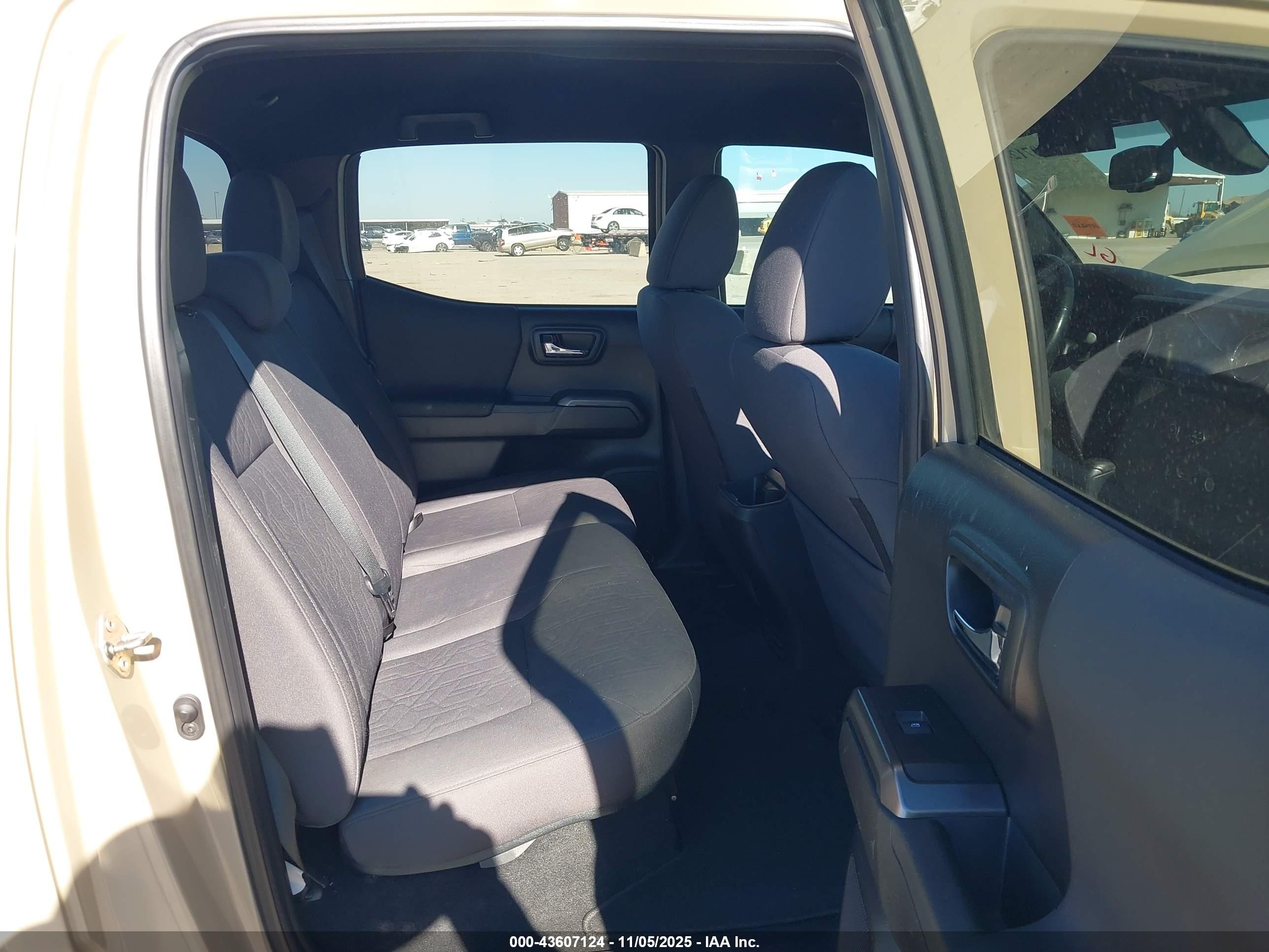 TOYOTA TACOMA image 8