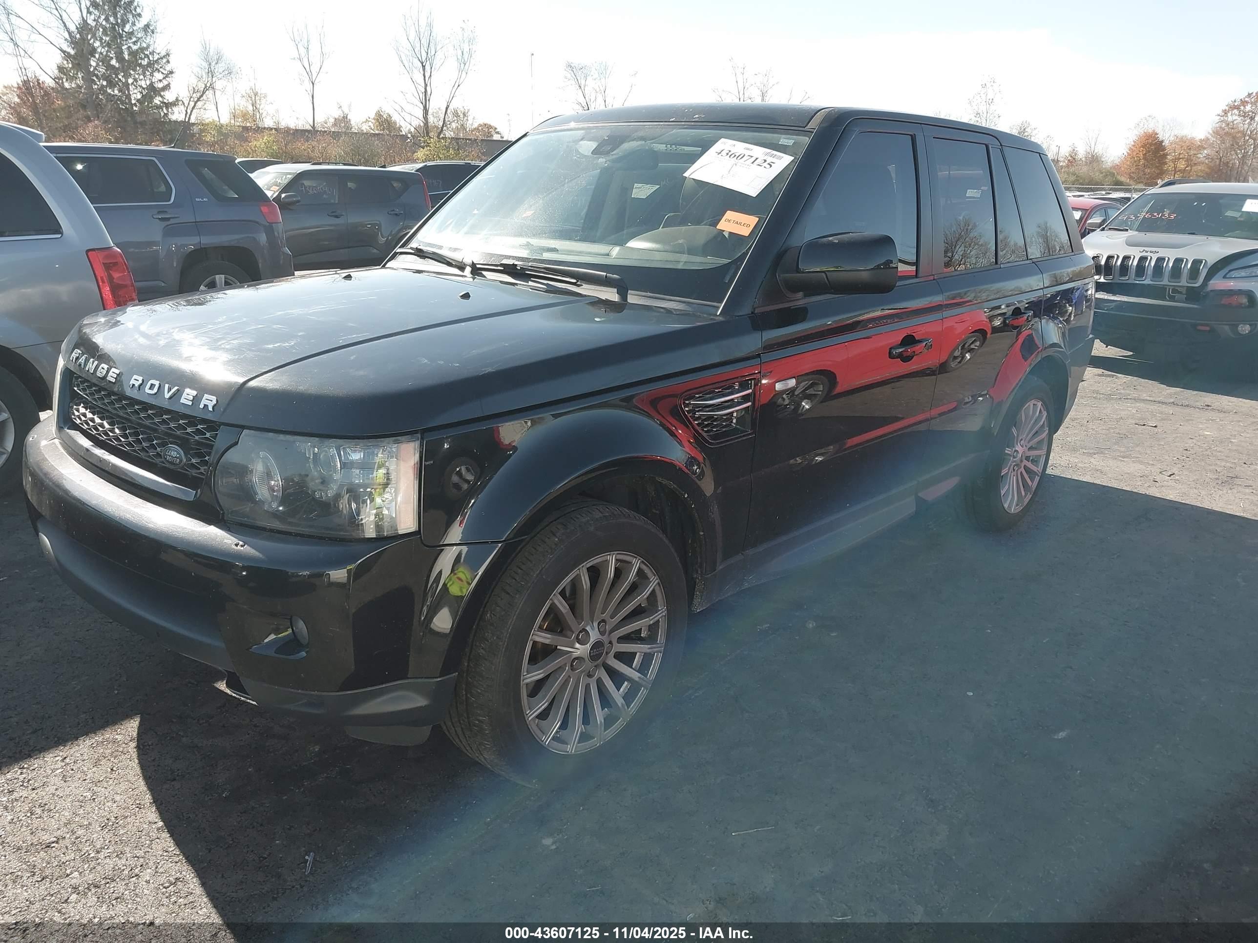 LAND ROVER image 2
