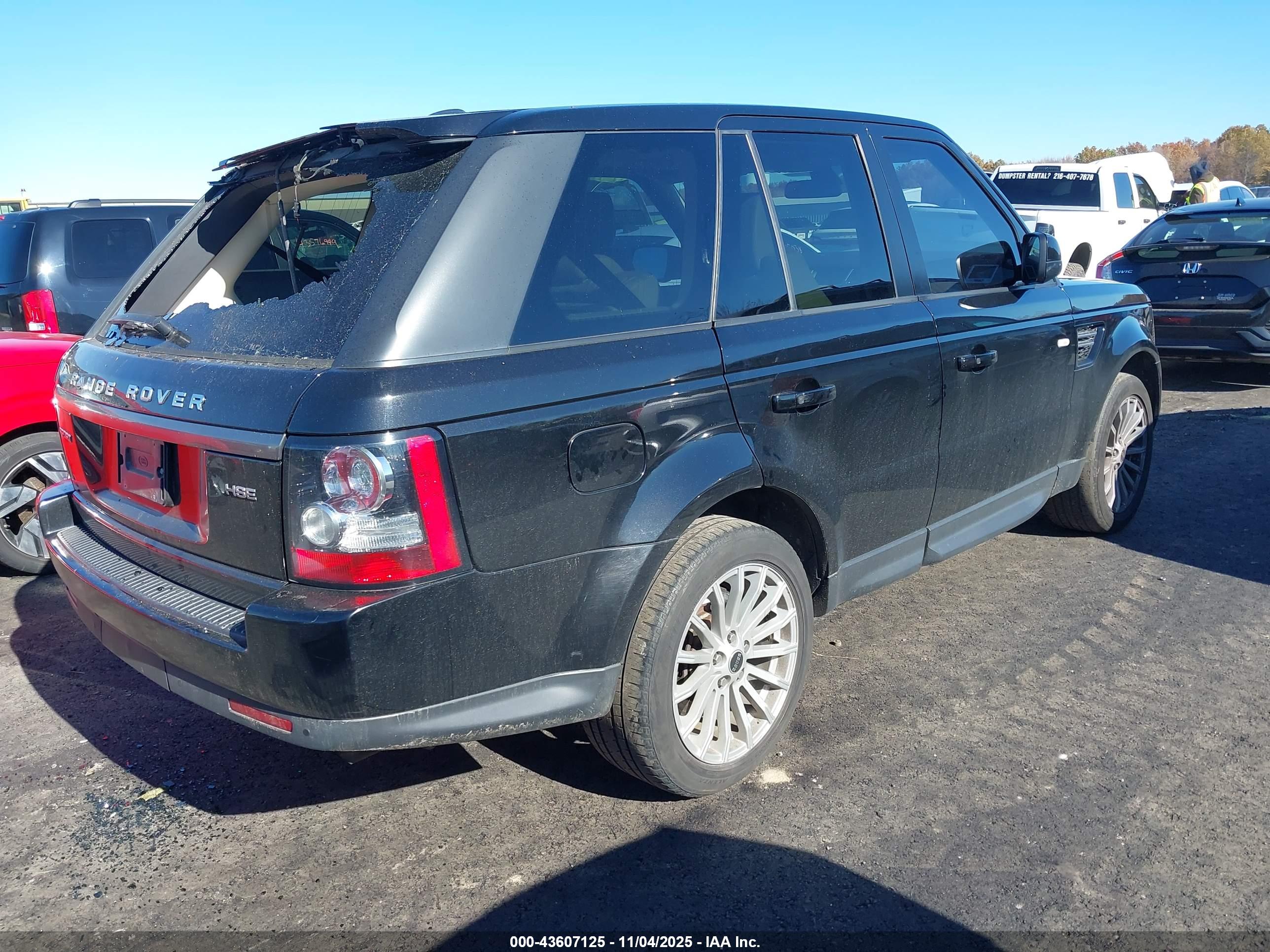 LAND ROVER image 4