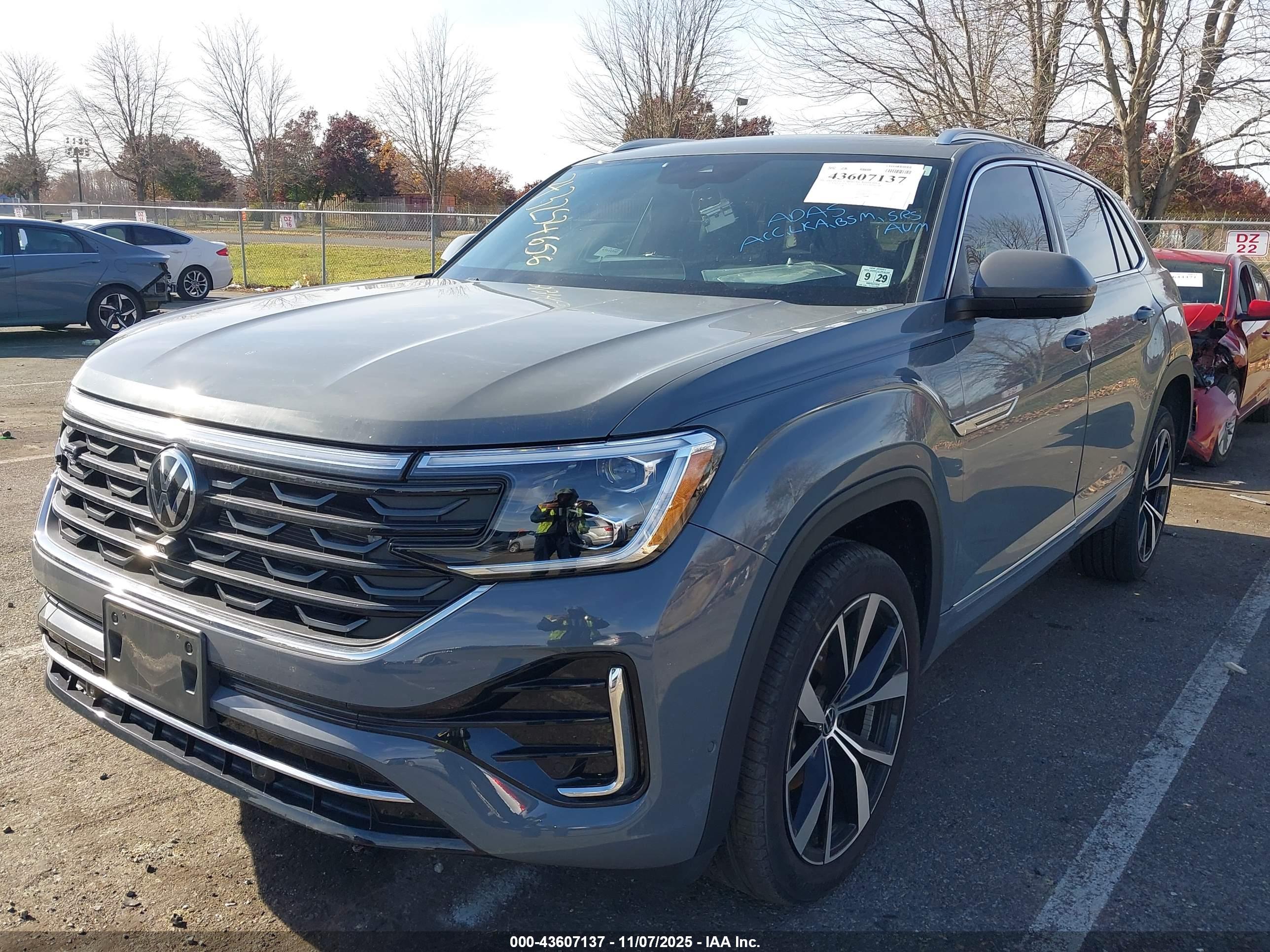 VOLKSWAGEN ATLAS image 2