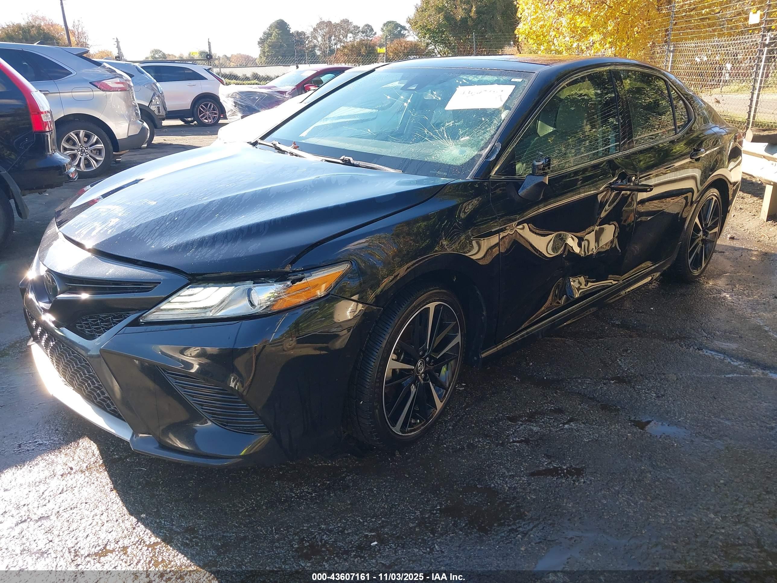 TOYOTA CAMRY image 6