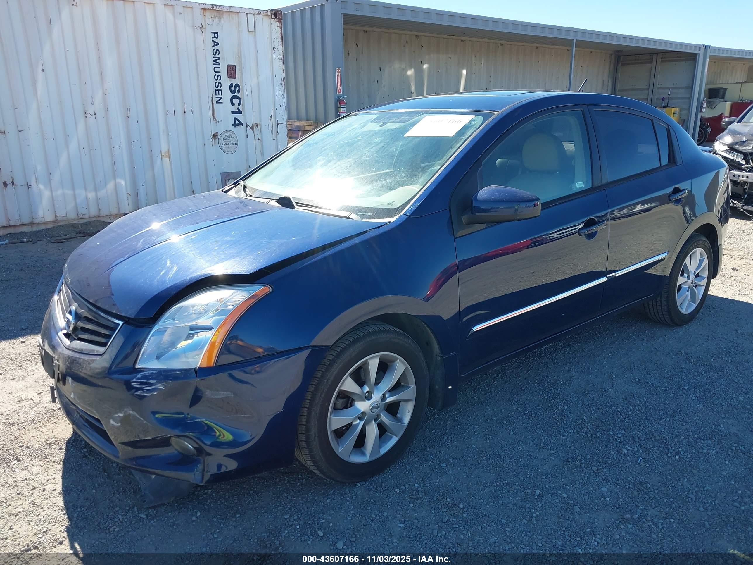 NISSAN SENTRA image 2