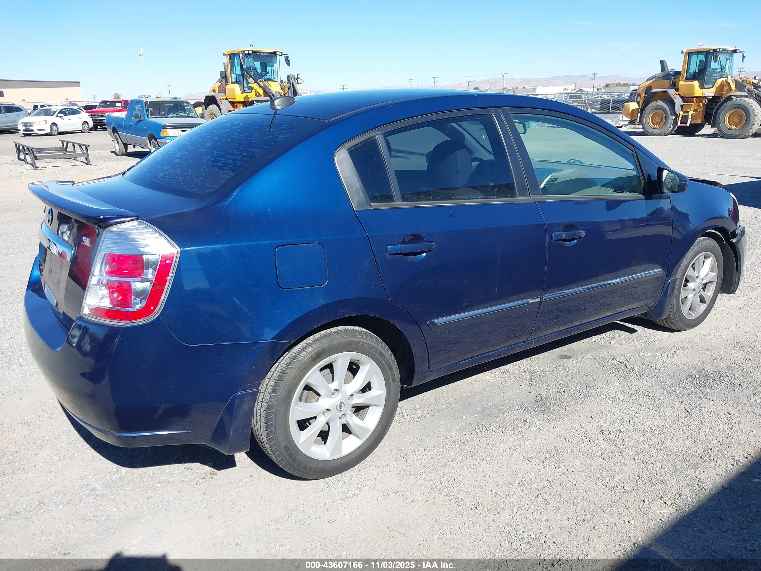 NISSAN SENTRA image 4