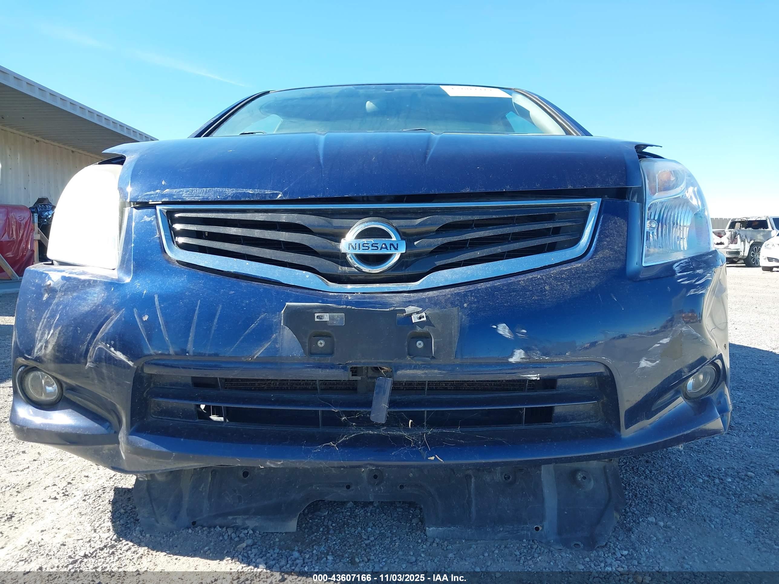 NISSAN SENTRA image 6