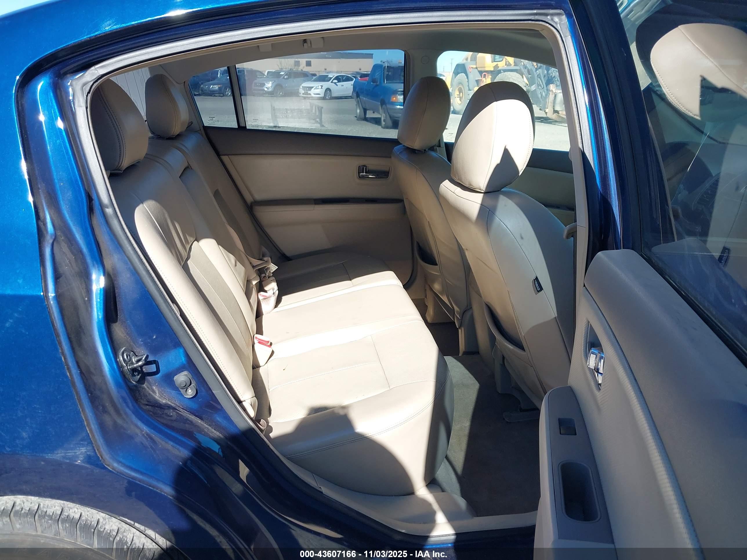 NISSAN SENTRA image 8