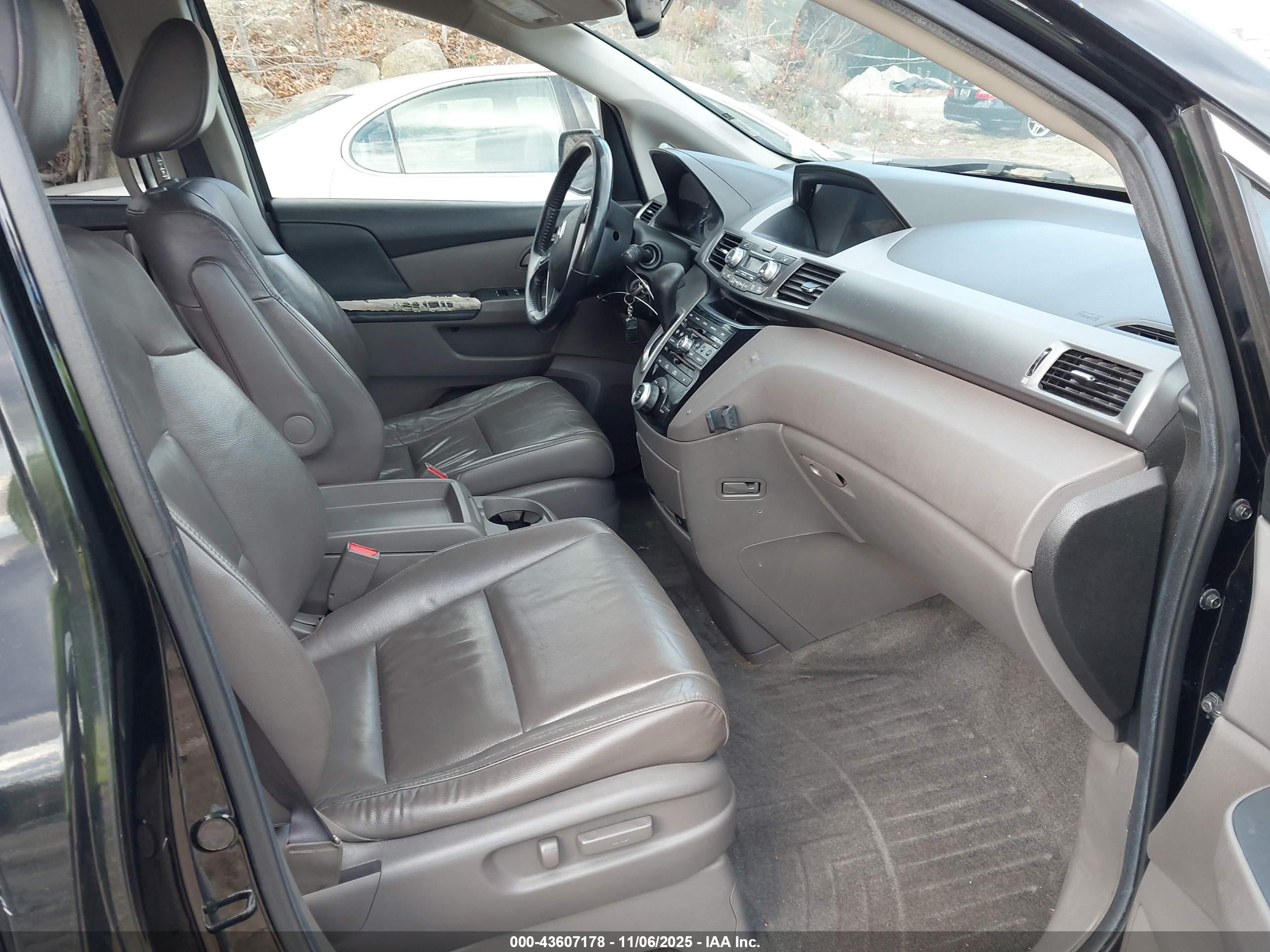HONDA ODYSSEY image 5