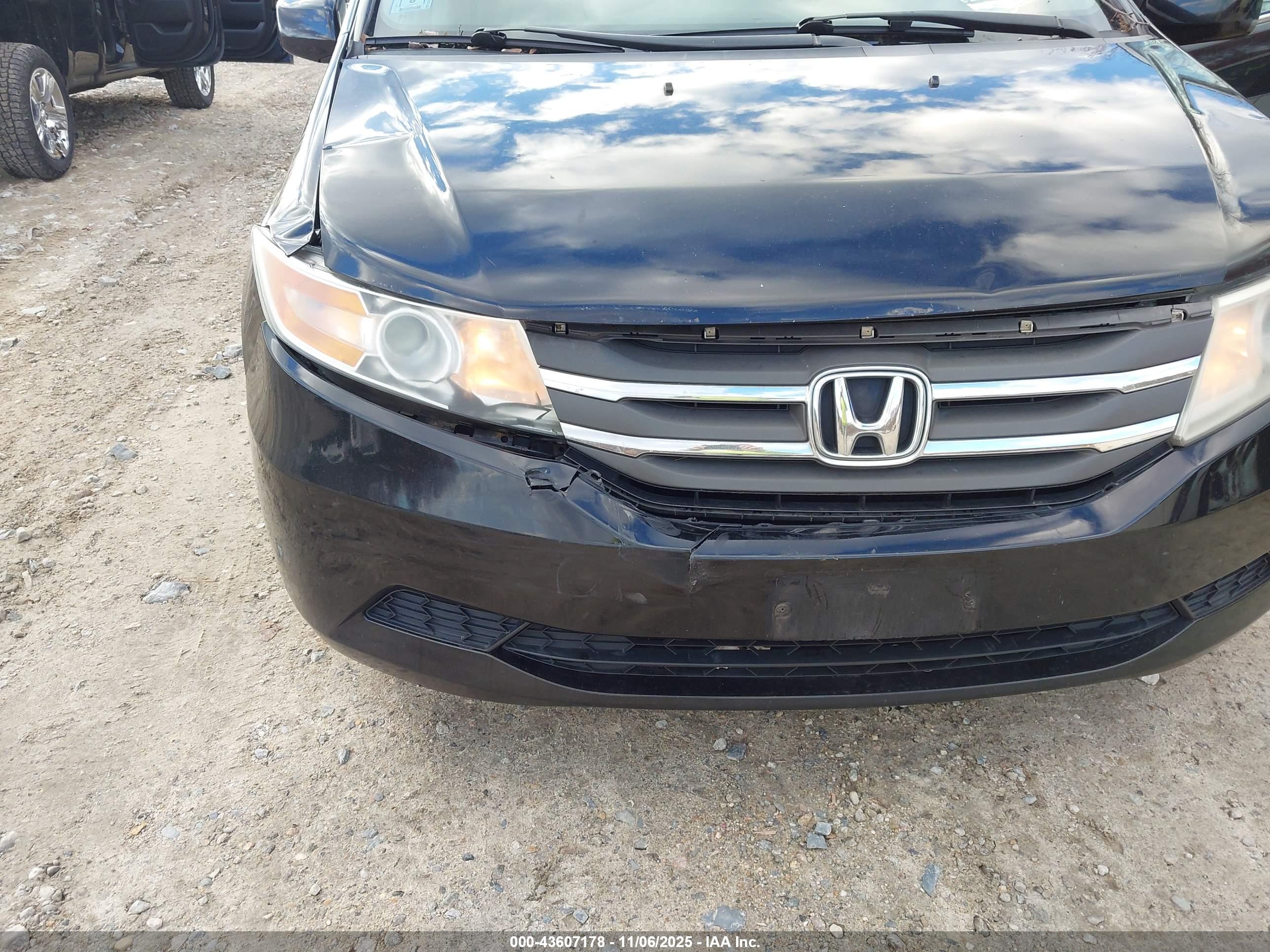 HONDA ODYSSEY image 6