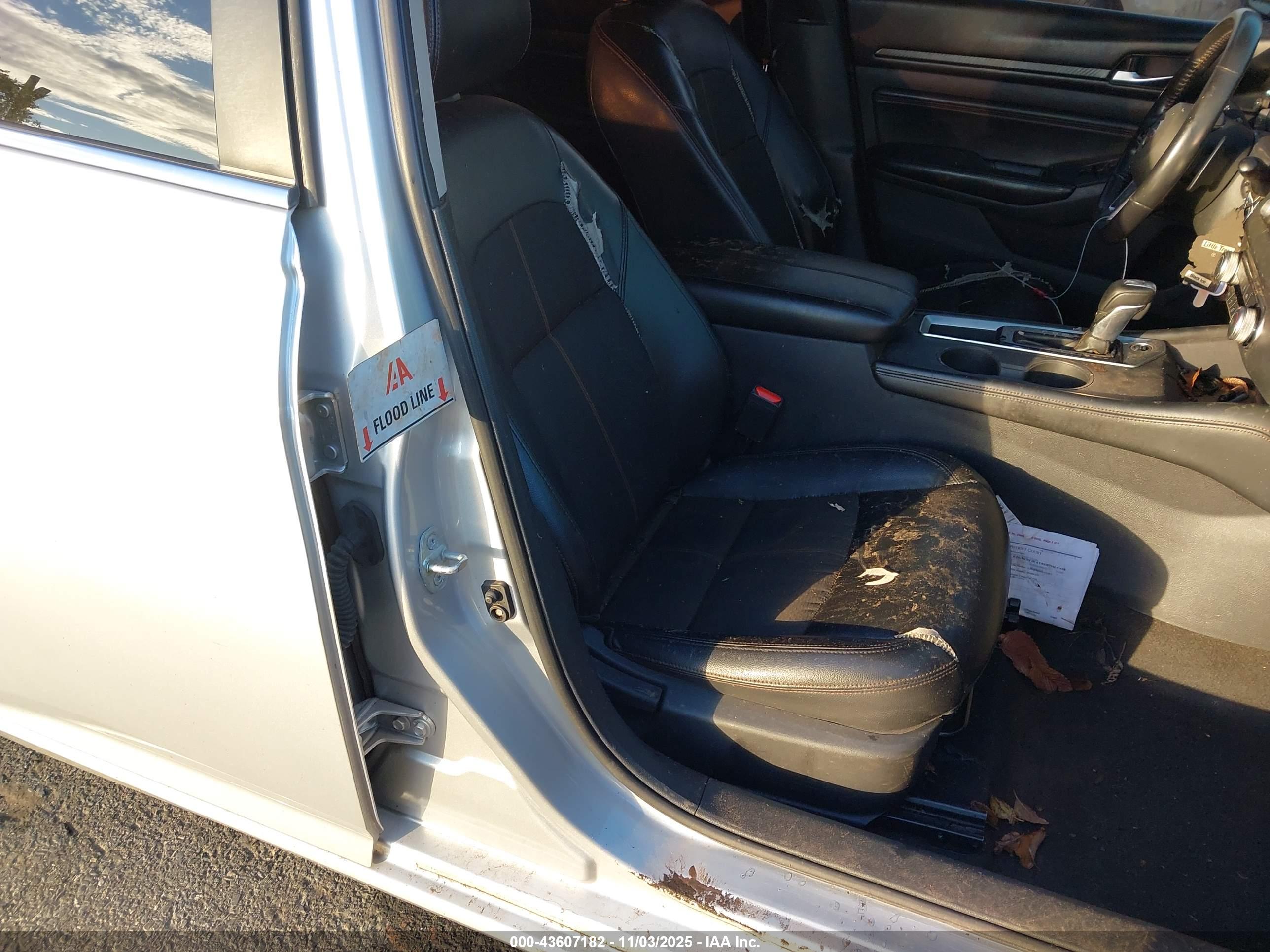 NISSAN ALTIMA image 6