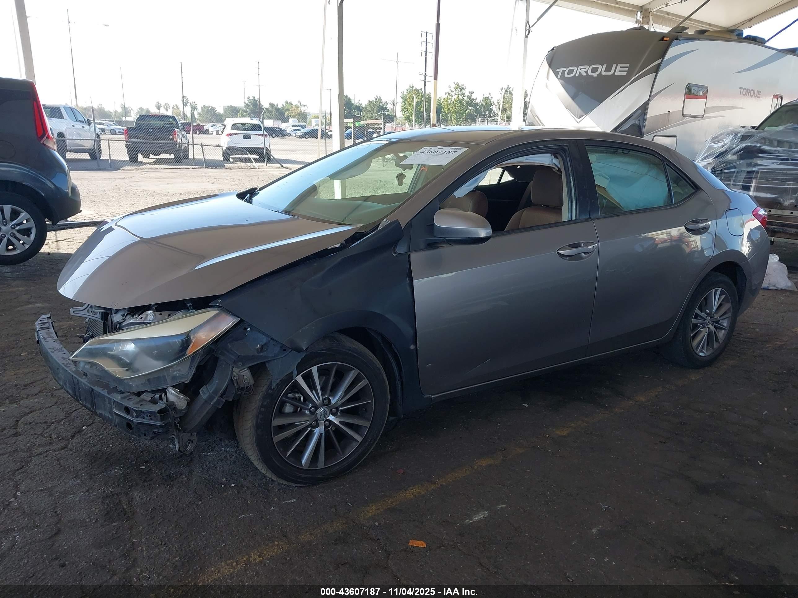 TOYOTA COROLLA image 2