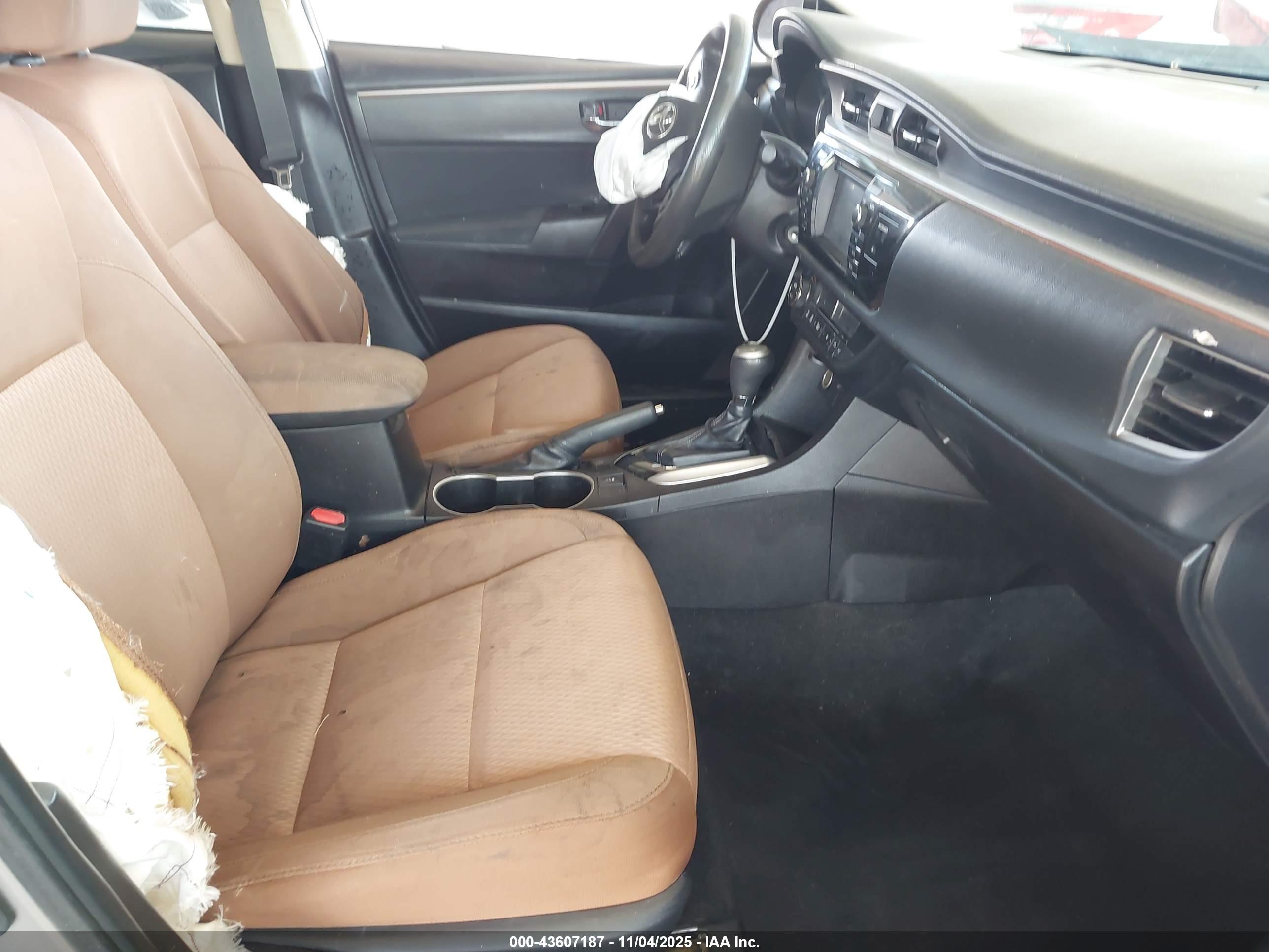 TOYOTA COROLLA image 5