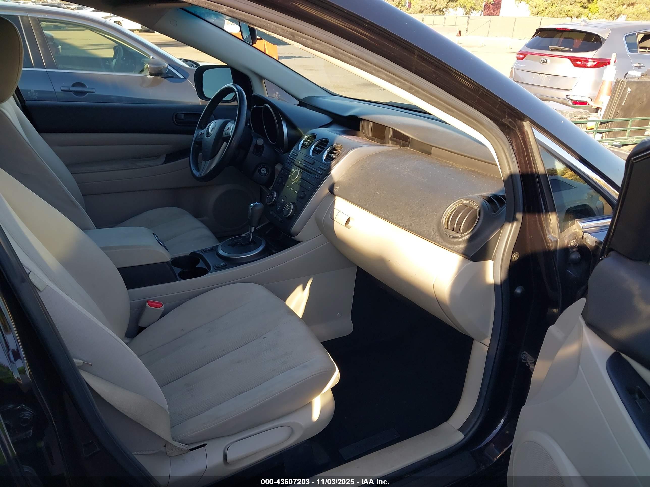 MAZDA CX-7 image 5
