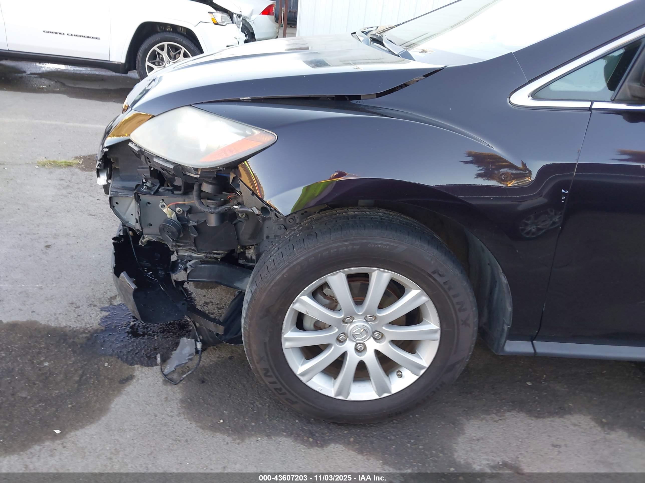 MAZDA CX-7 image 6