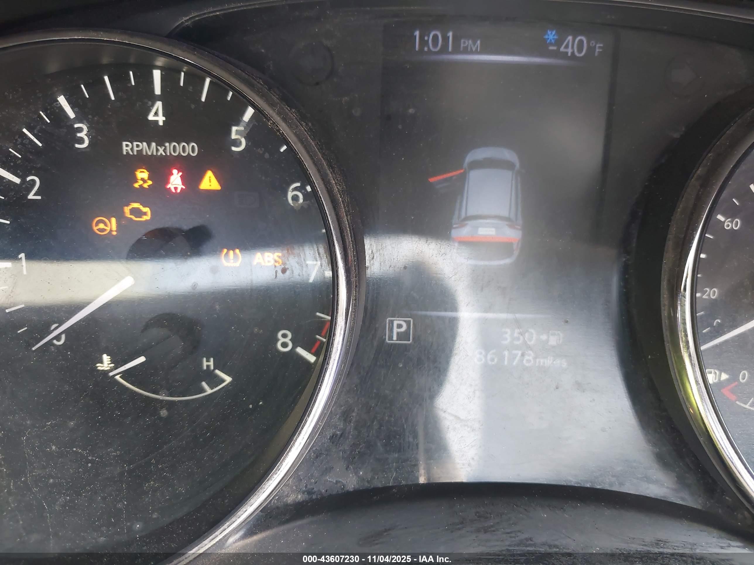 NISSAN ROGUE image 7