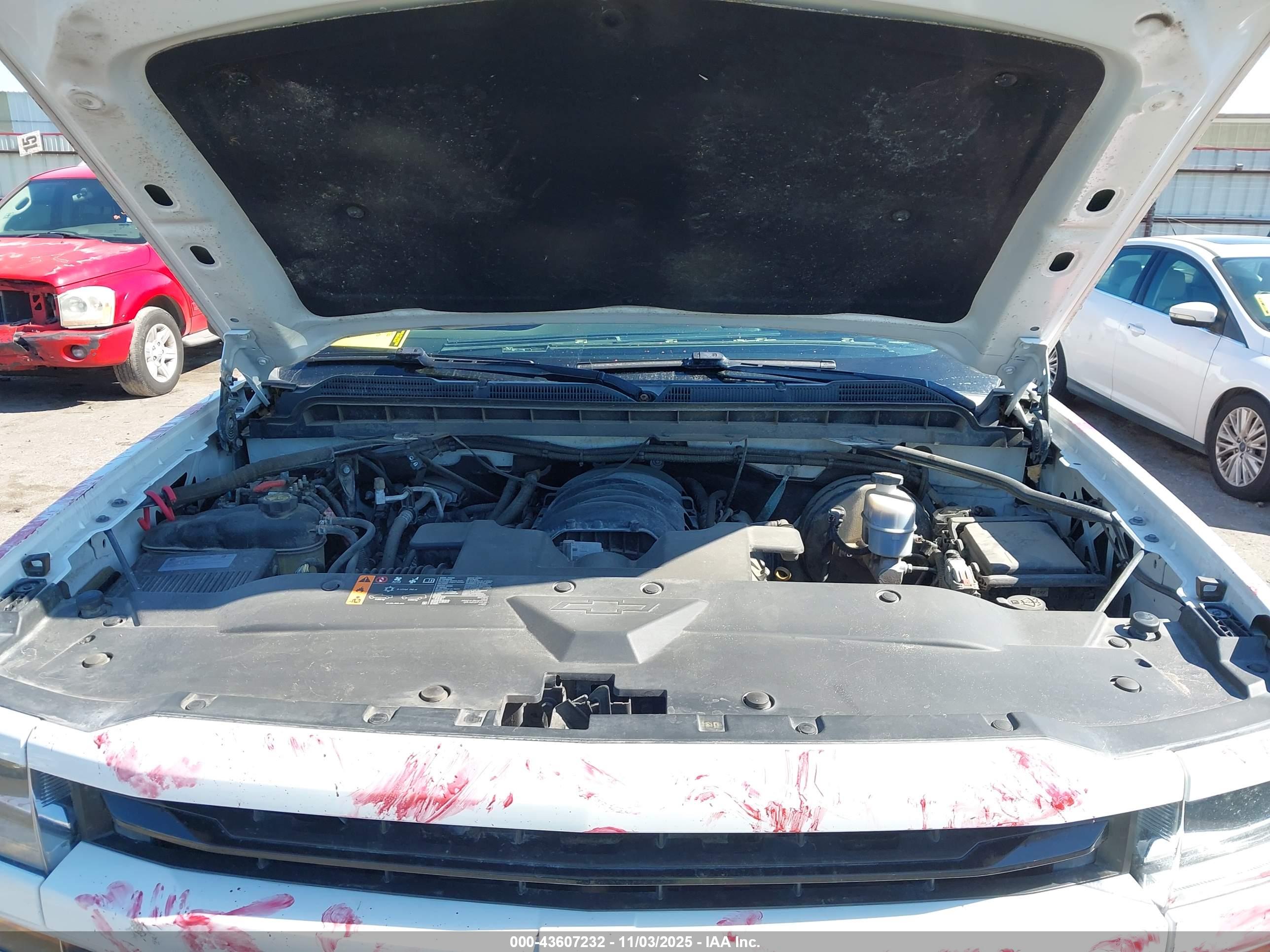 CHEVROLET SILVERADO image 10